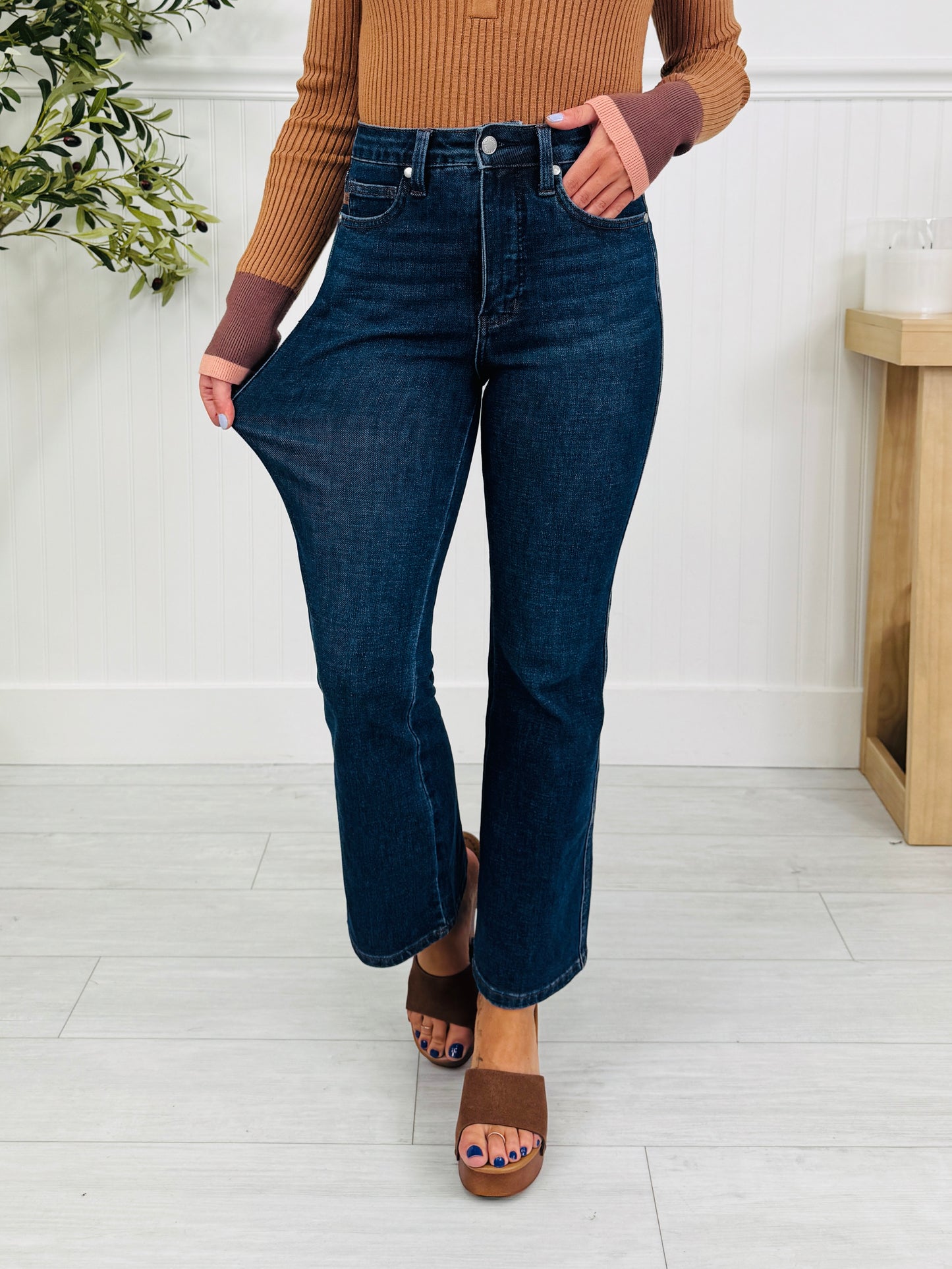Judy Blue Kick Of Confidence Tummy Control Kick Flare Jeans