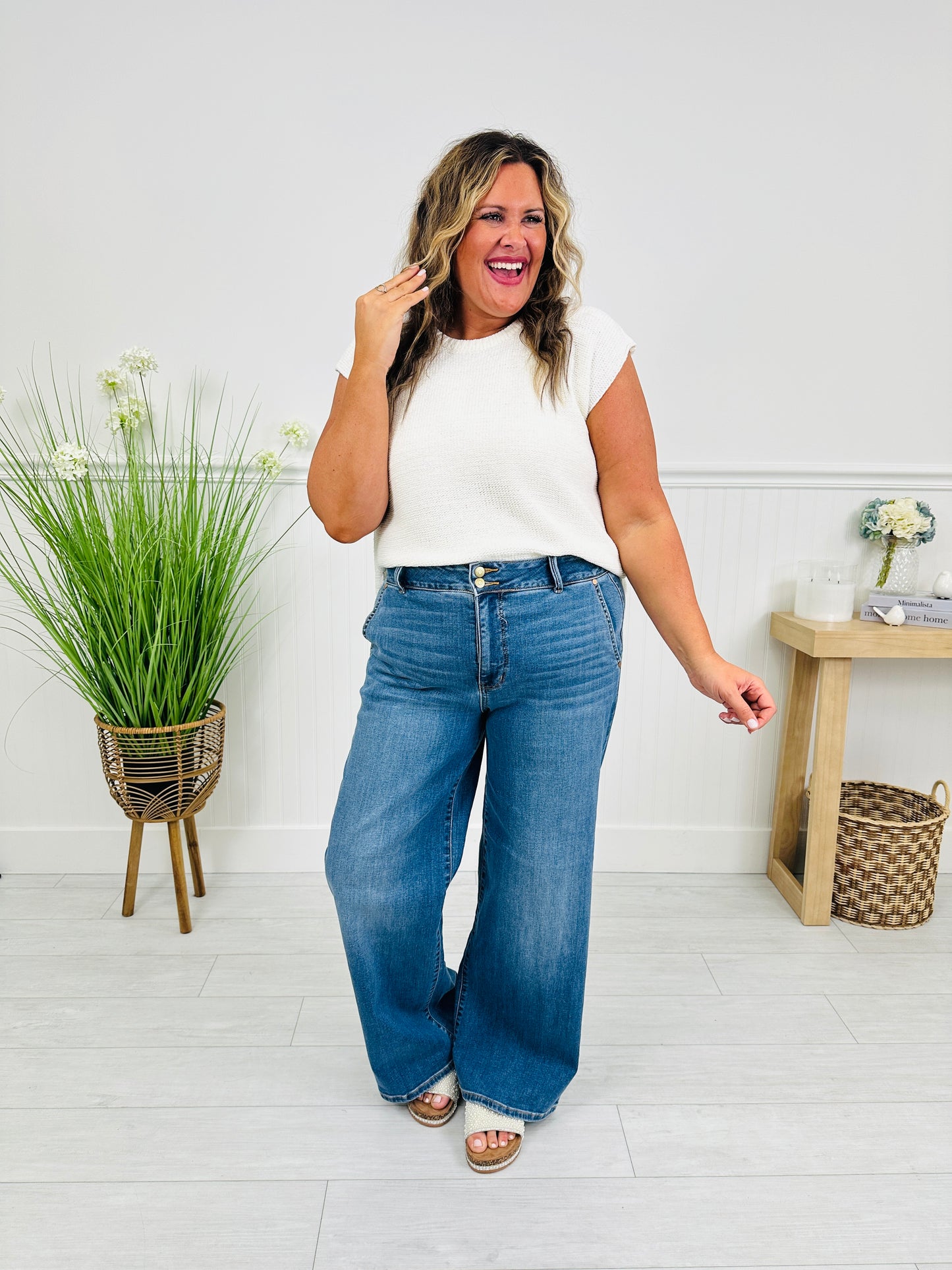 Judy Blue Everyday Icon Trouser Column Jeans