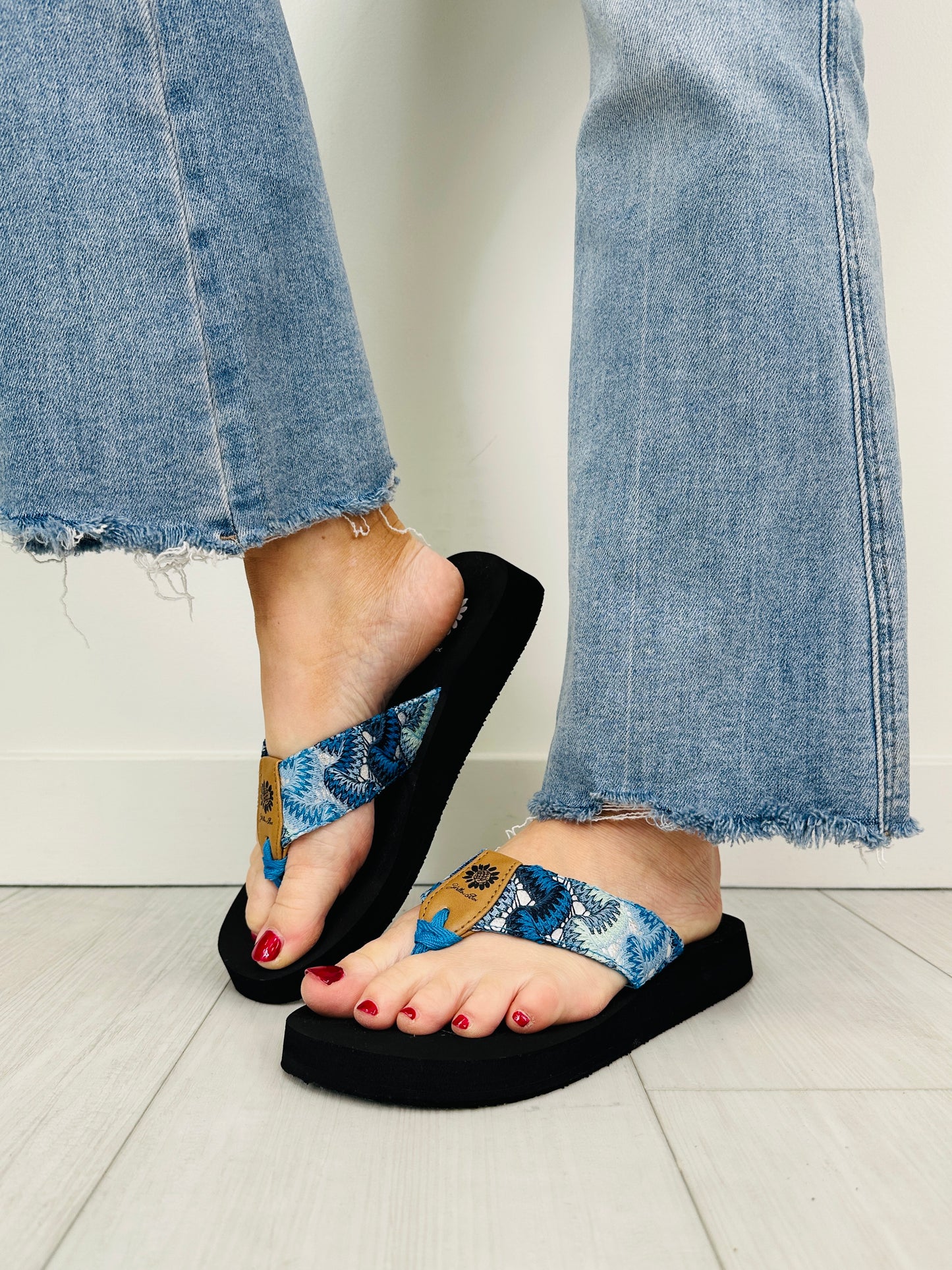 Coastal Wave Flip Flops In Blue Multi