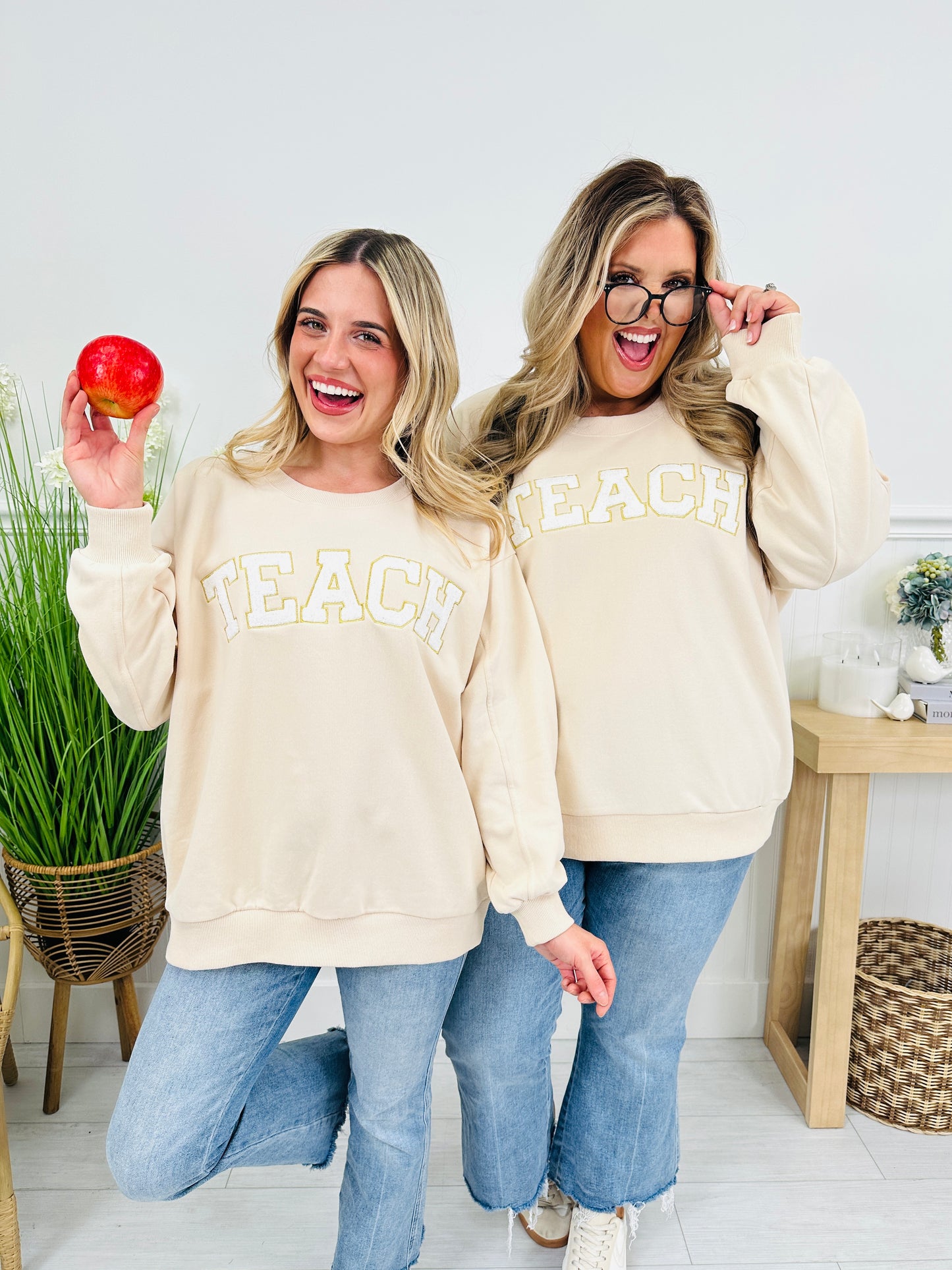 Teach MOCO Exclusive Crewneck In Taupe