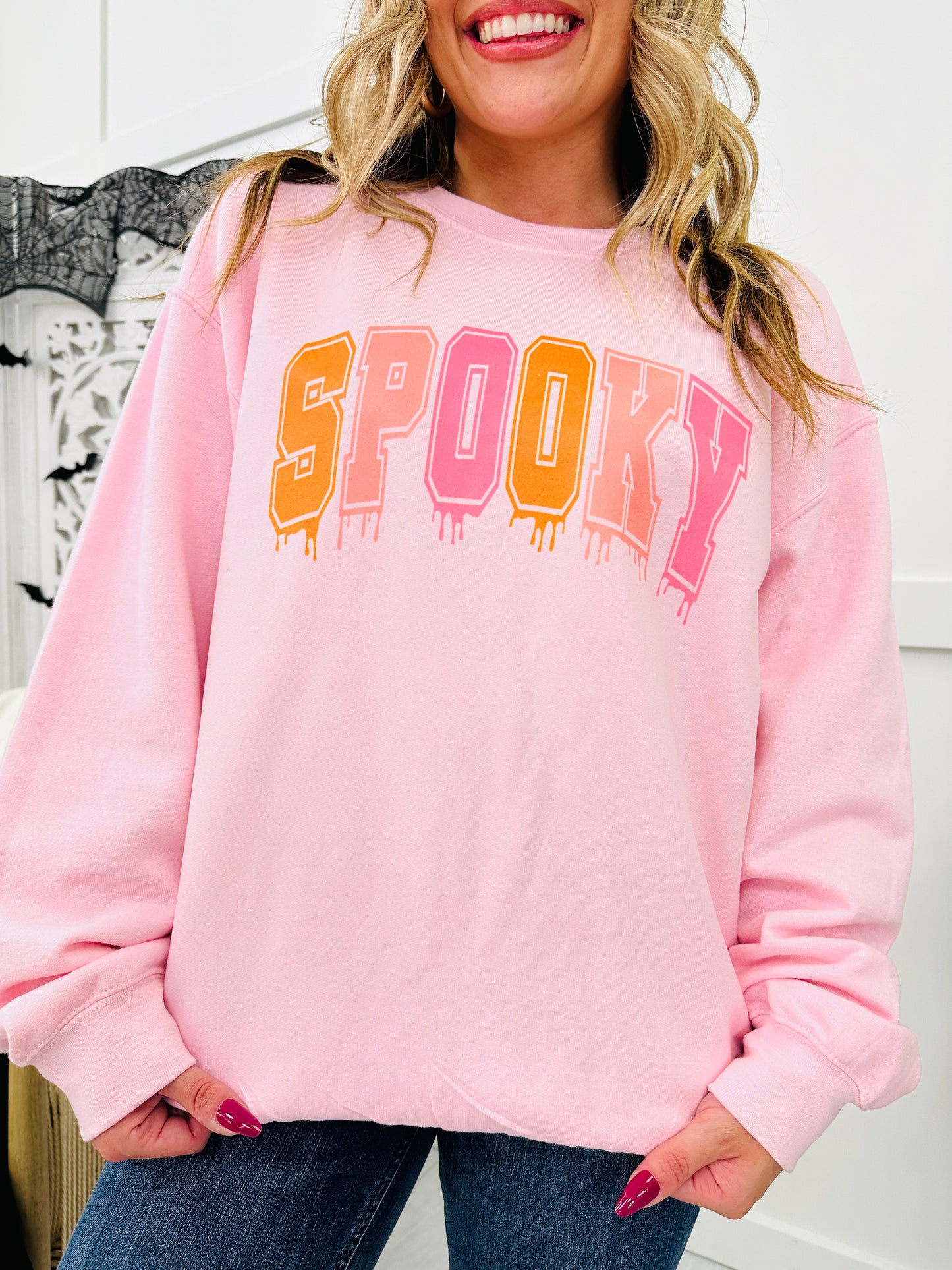 REG/CURVY Pink Frights Sweatshirt