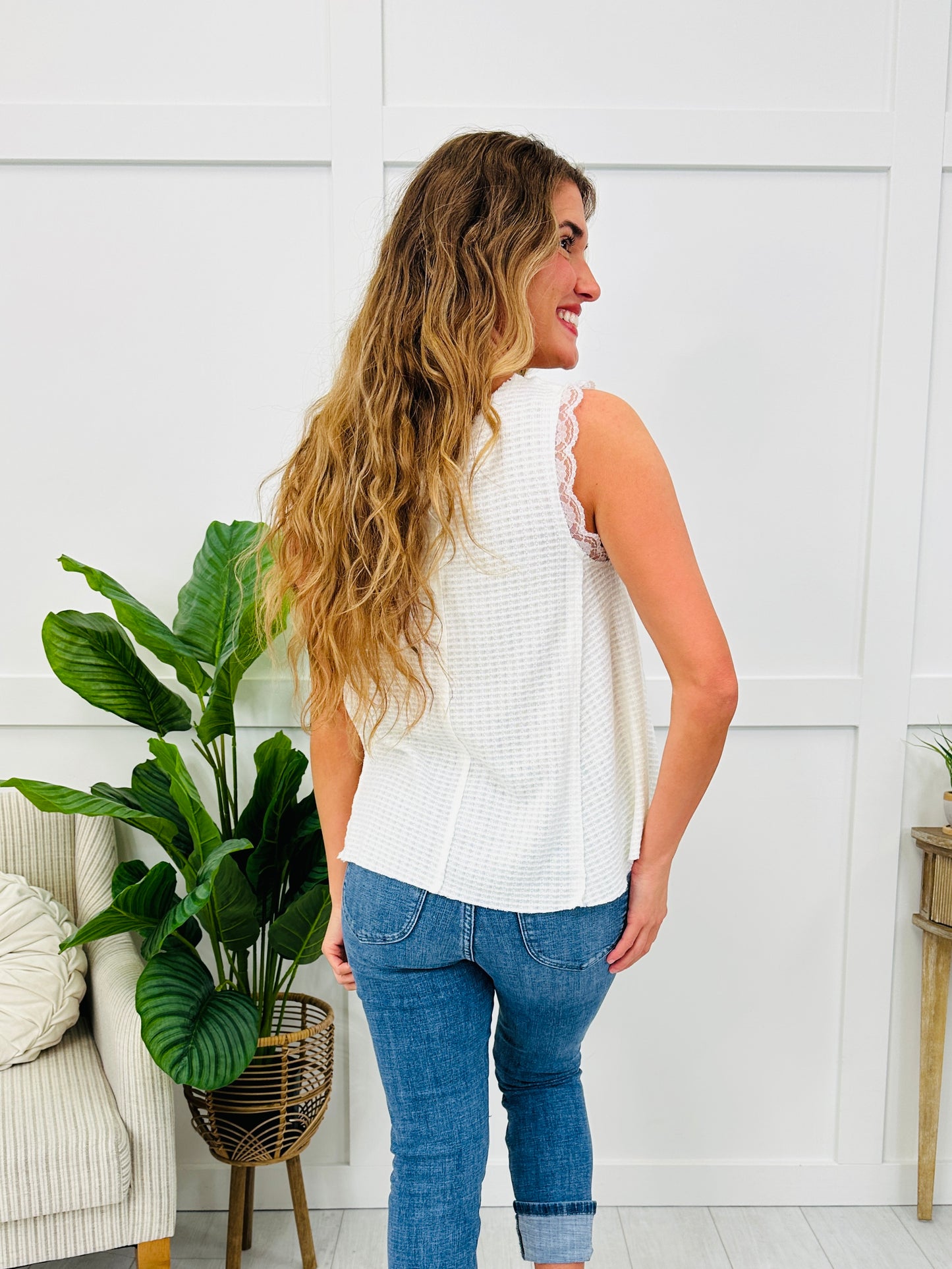 Simple Silhouette Tank Top In Multiple Colors