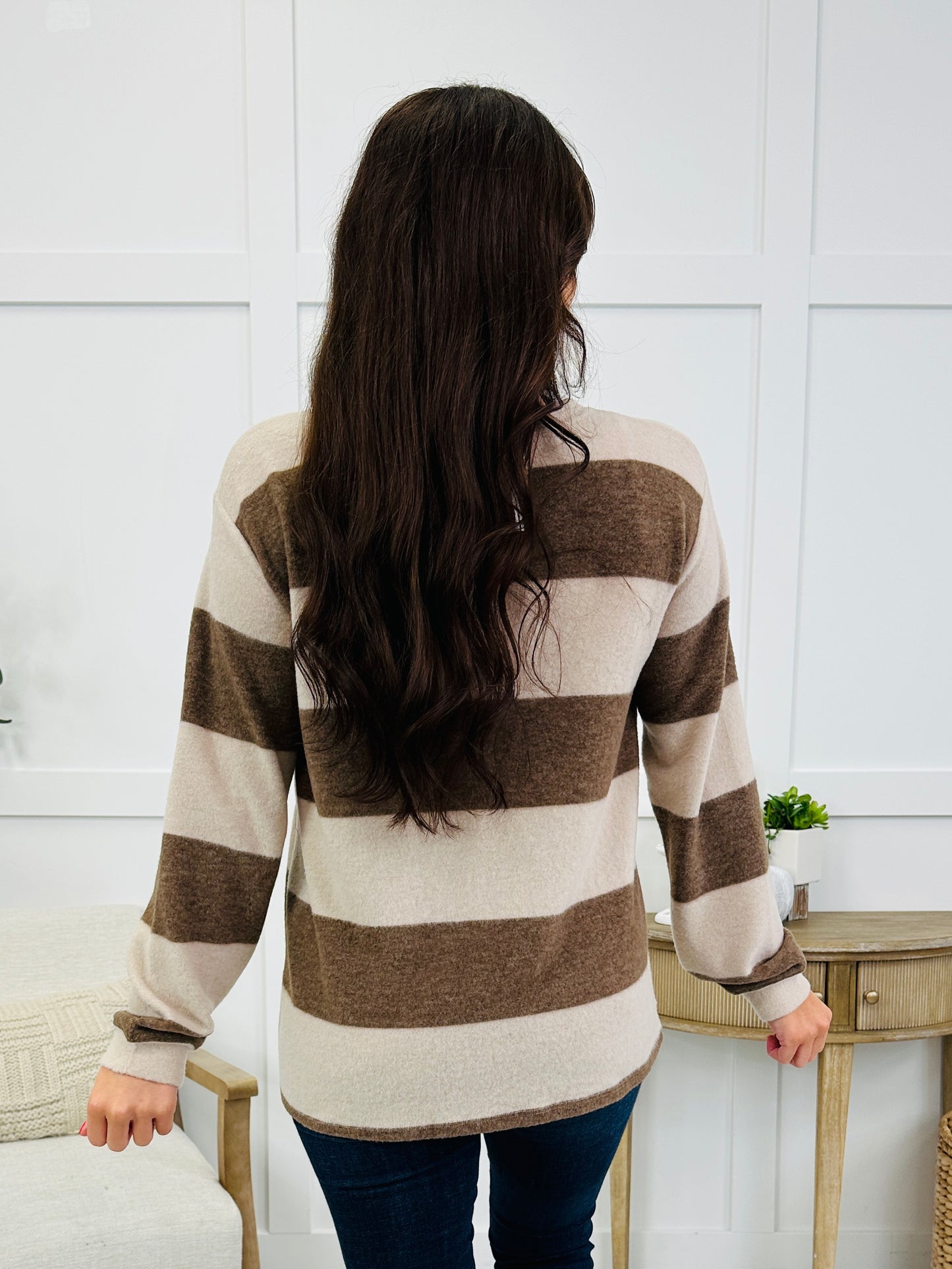 Campfire Comfort Pullover In Brown