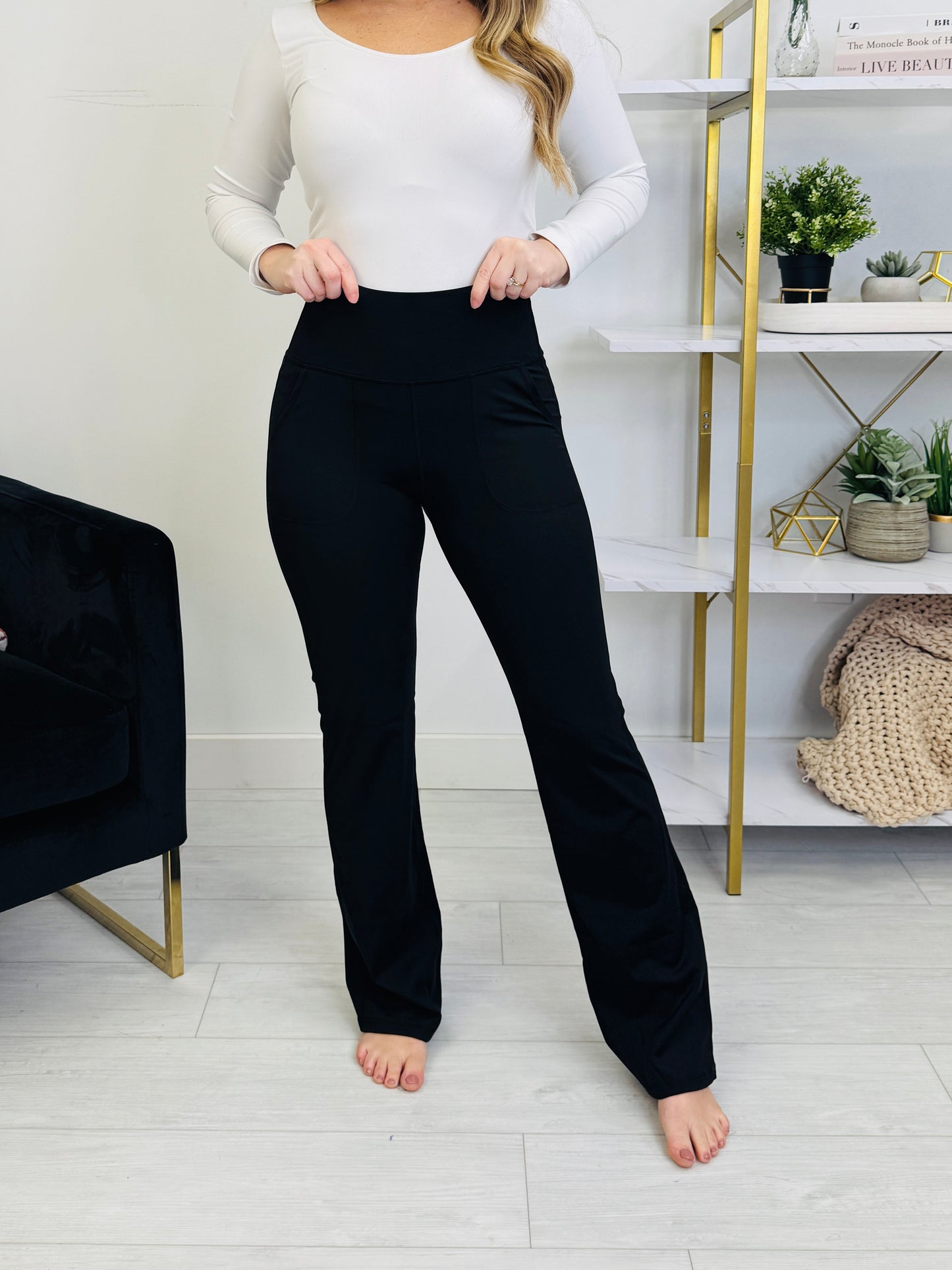 Strong Silhouette Bootcut Yoga Bottoms