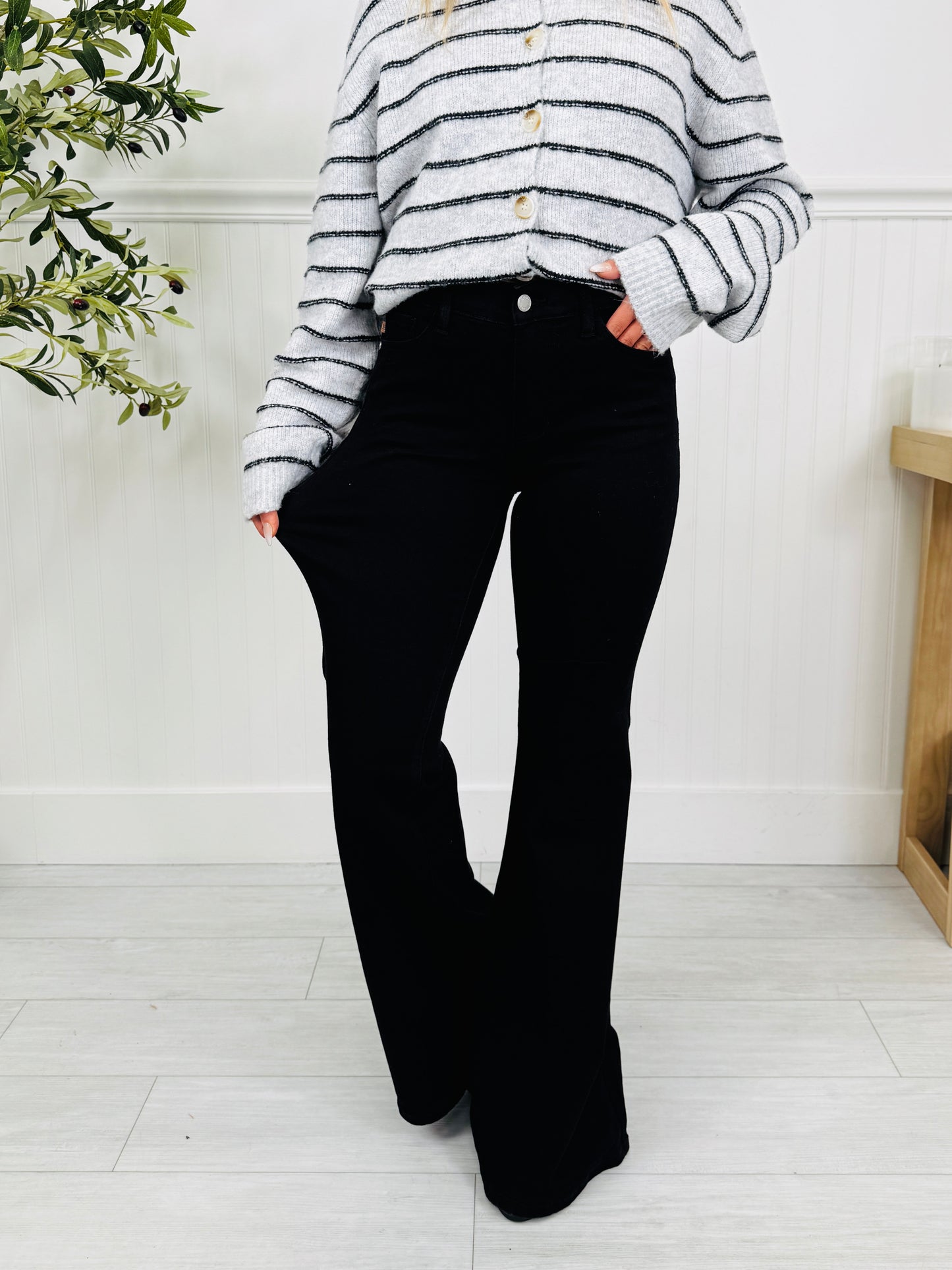 Judy Blue Back In Black Flare Jeans