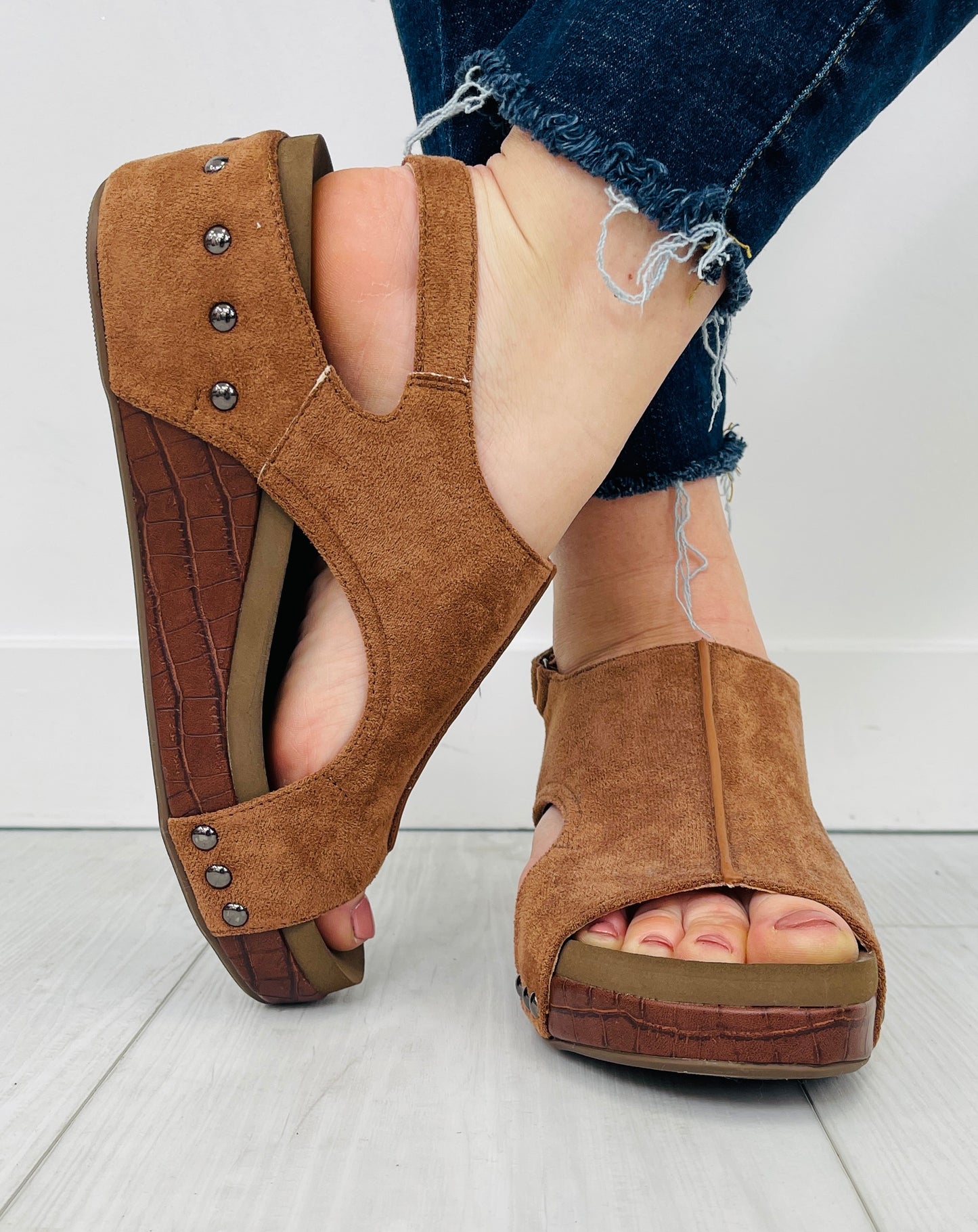 Studded Steps Wedges In Brown Suede Croco