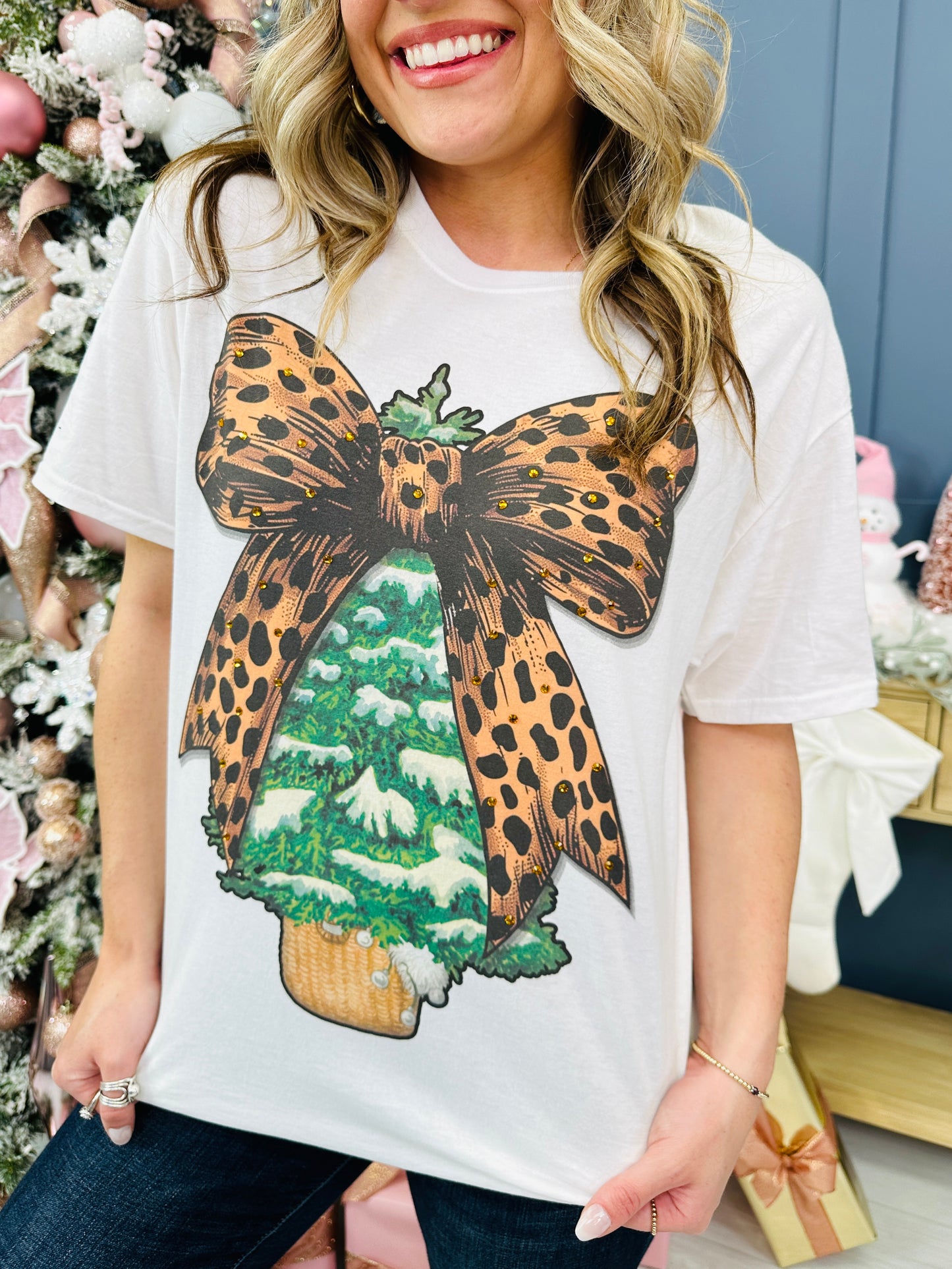 REG/CURVY Leopard Wrapped Holiday Graphic Tee