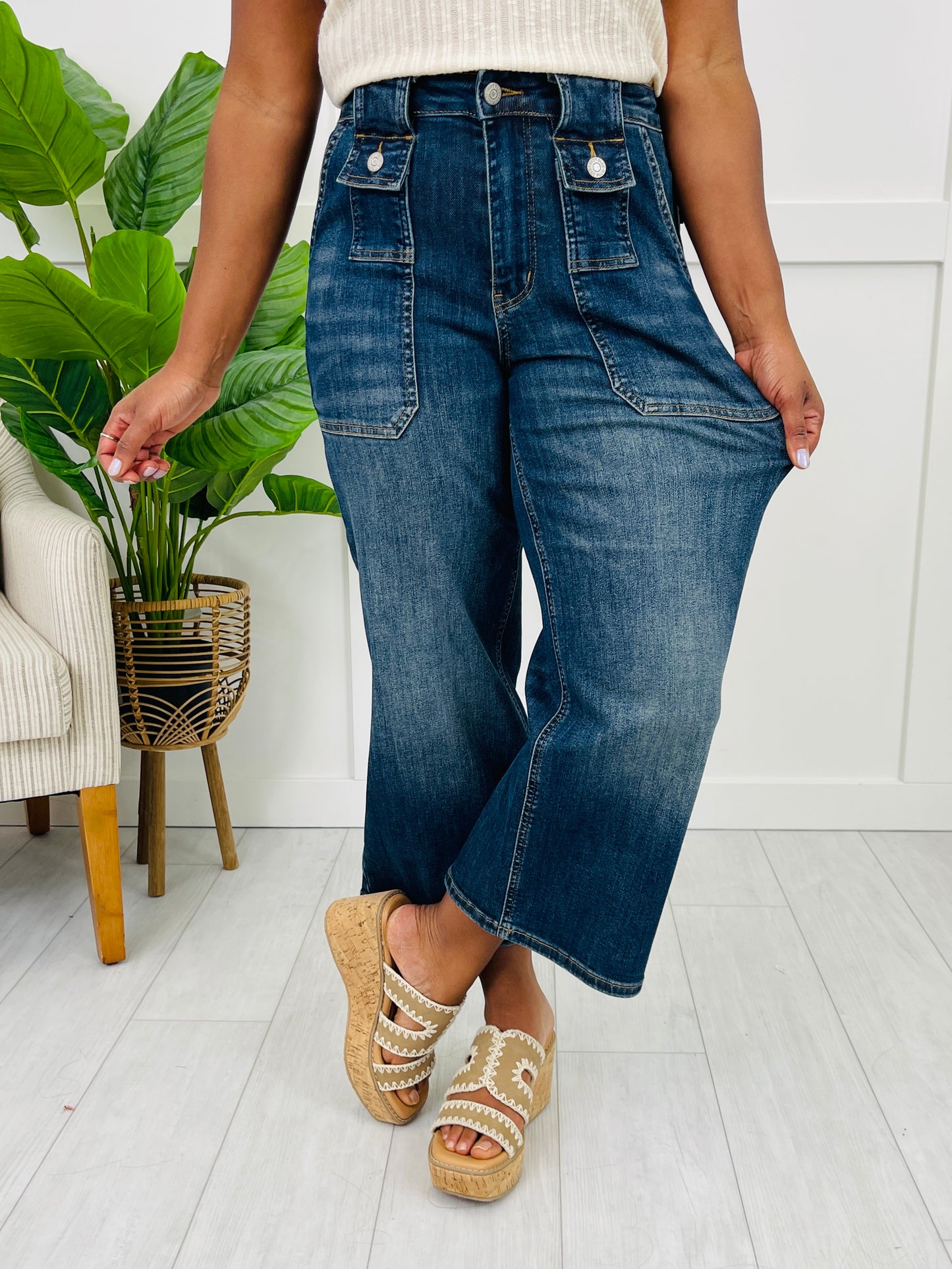 Judy Blue Easy Upgrade Wide Leg Cropped Jeans