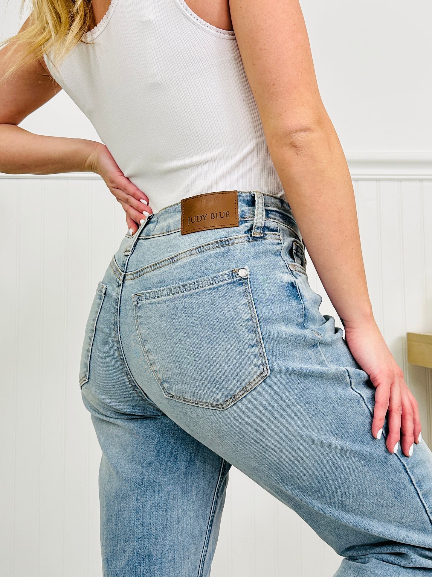 Judy Blue Keep Your Cool Cooling Boyfriend Jeans