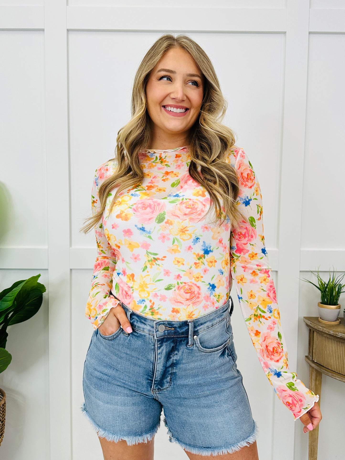 The Pastel Bloom Top In Coral