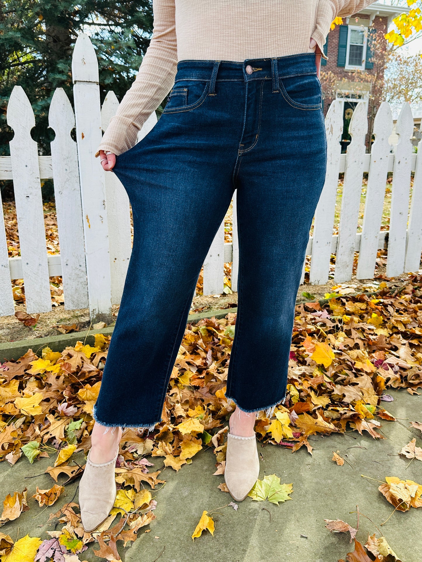 Judy Blue You Better Work It Wide Leg Jeans in Reg/Curvy