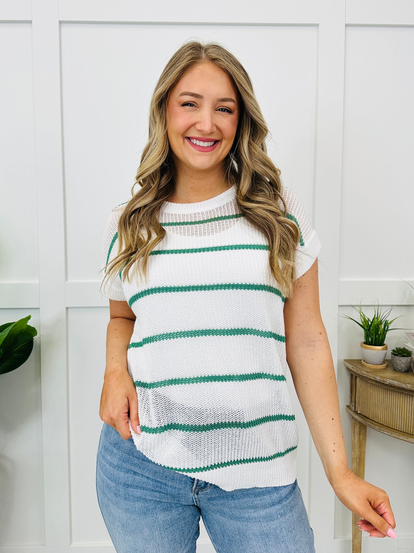 Quiet Coast Top In White
