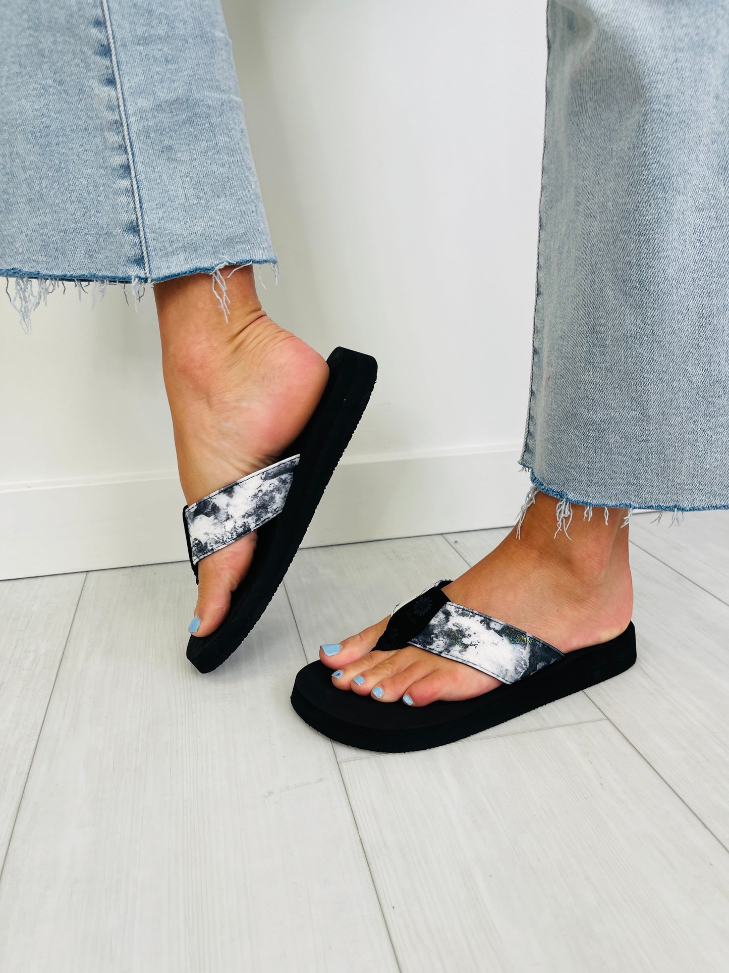 Sunset Sway Flip Flops in Black Multi