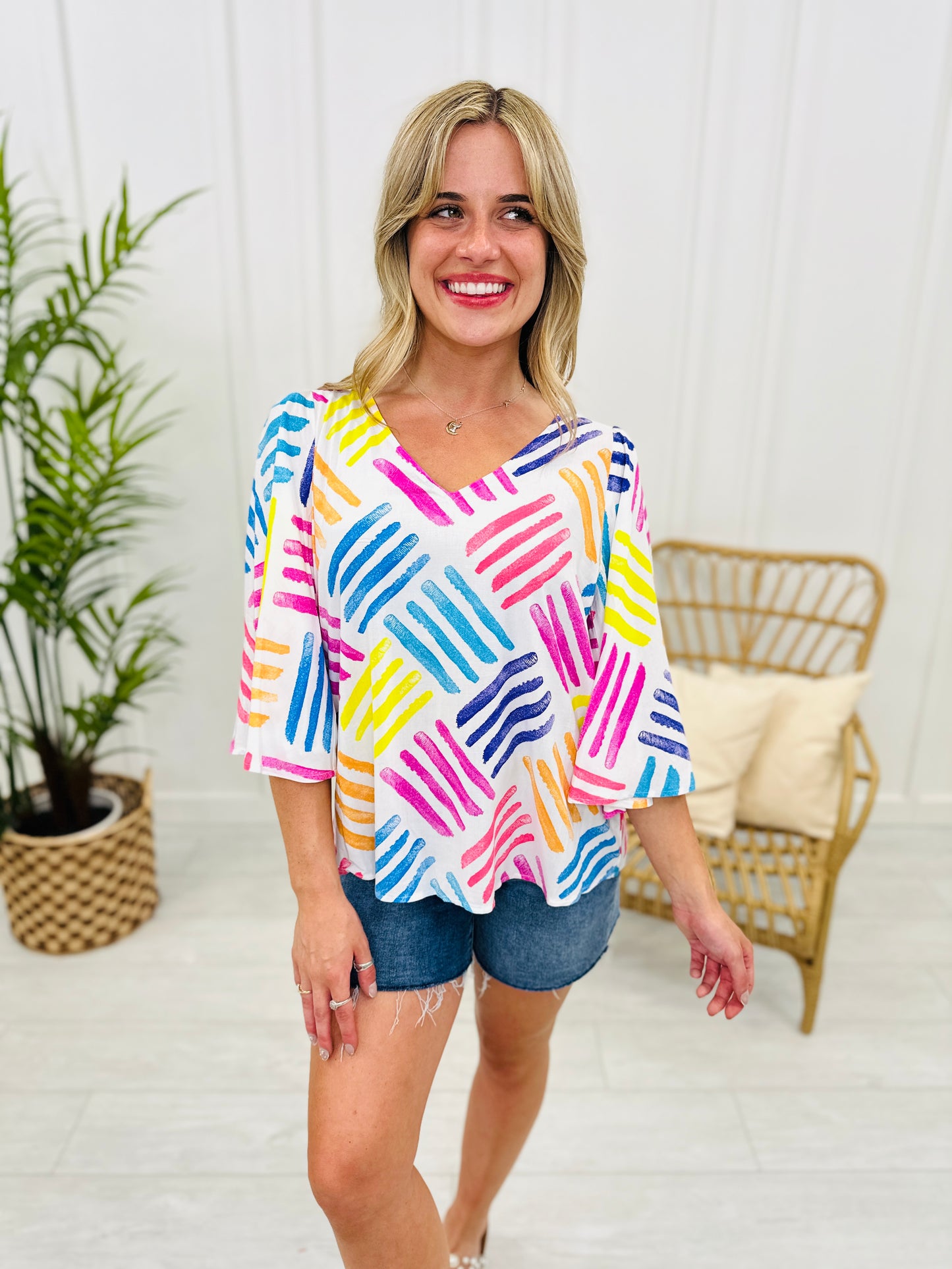 REG/CURVY Be A Ray Of Sunshine Top