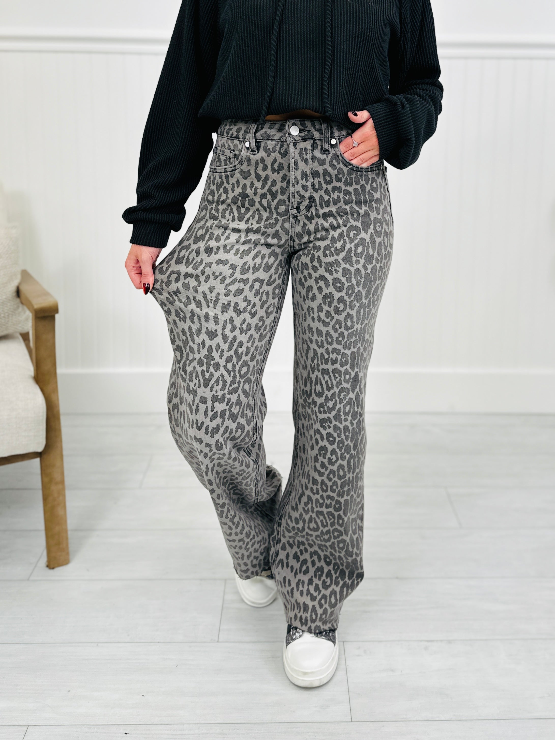 Wild Thing Tummy Control Grey Leopard Jeans – MOCO Boutique
