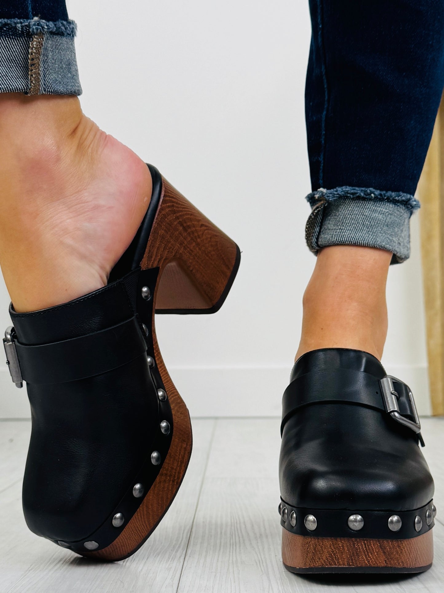 Meet Me After Five Shoes In Black