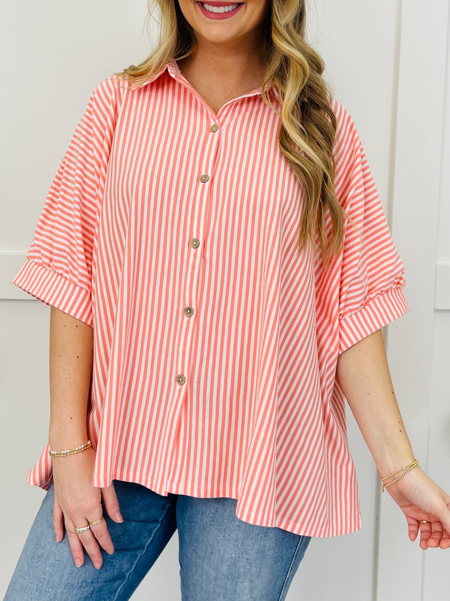 Linear Lounge Top In Coral