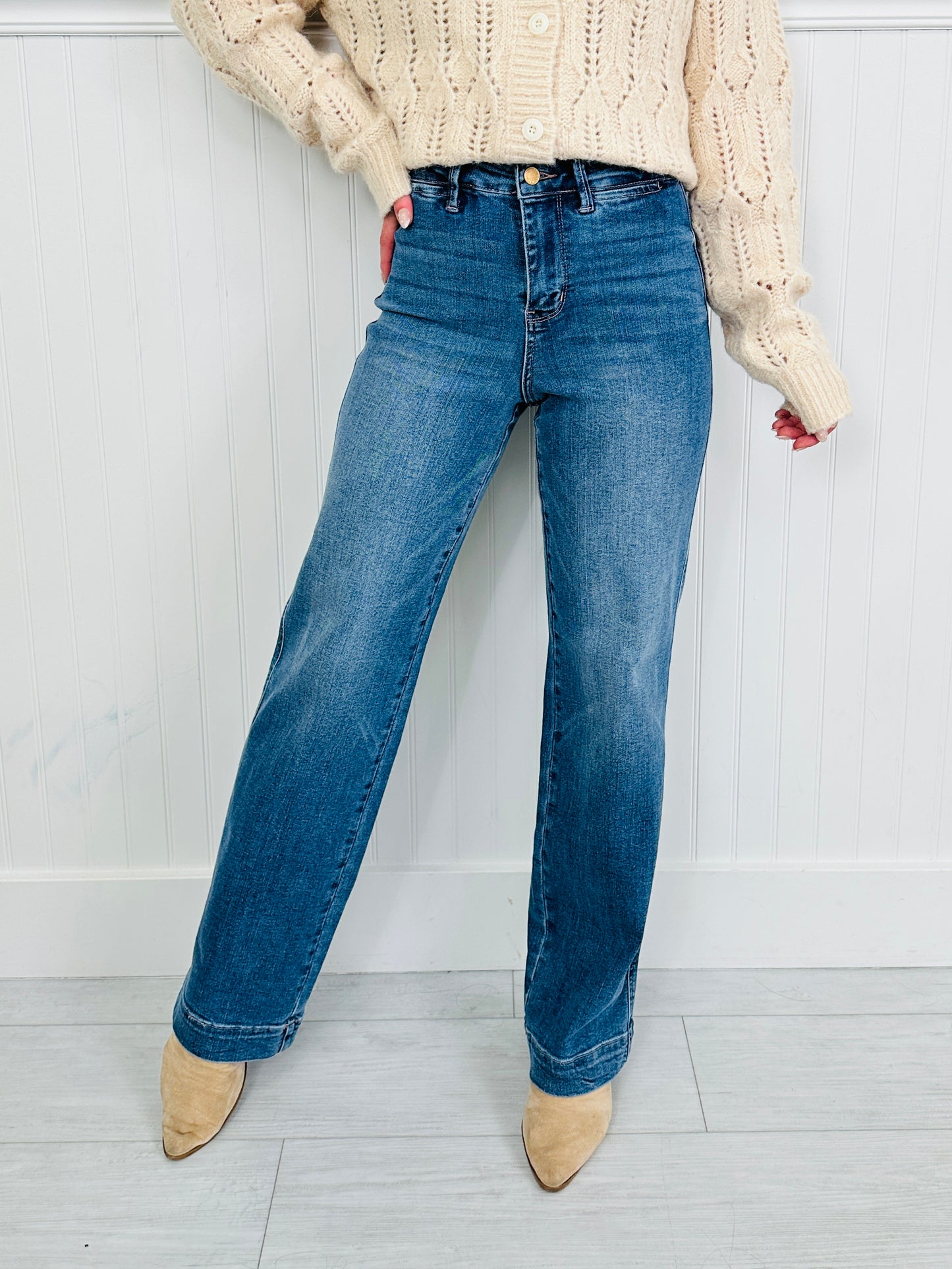 Judy Blue Simply Styled Straight Jeans