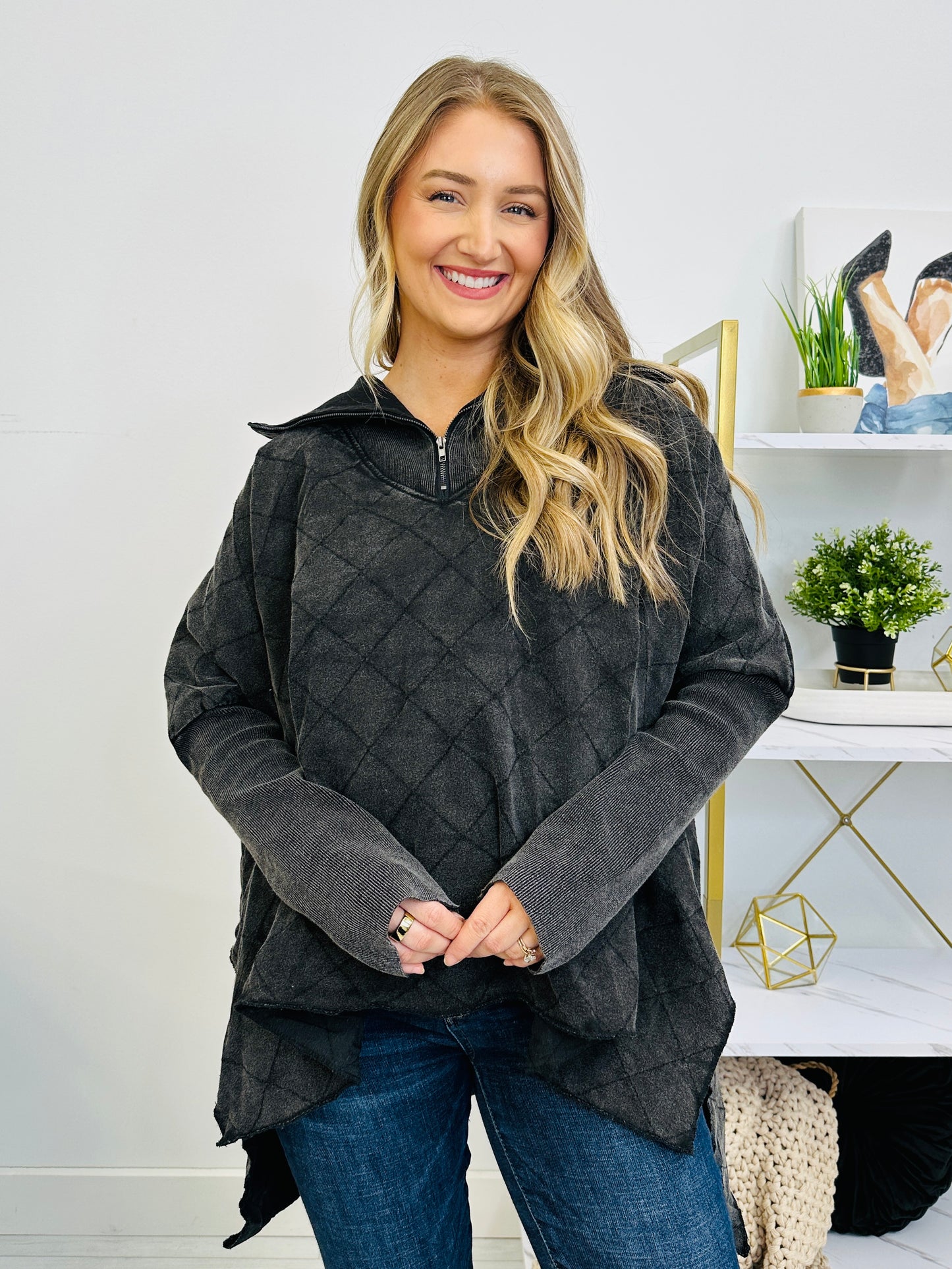 Catch The Moment Pullover