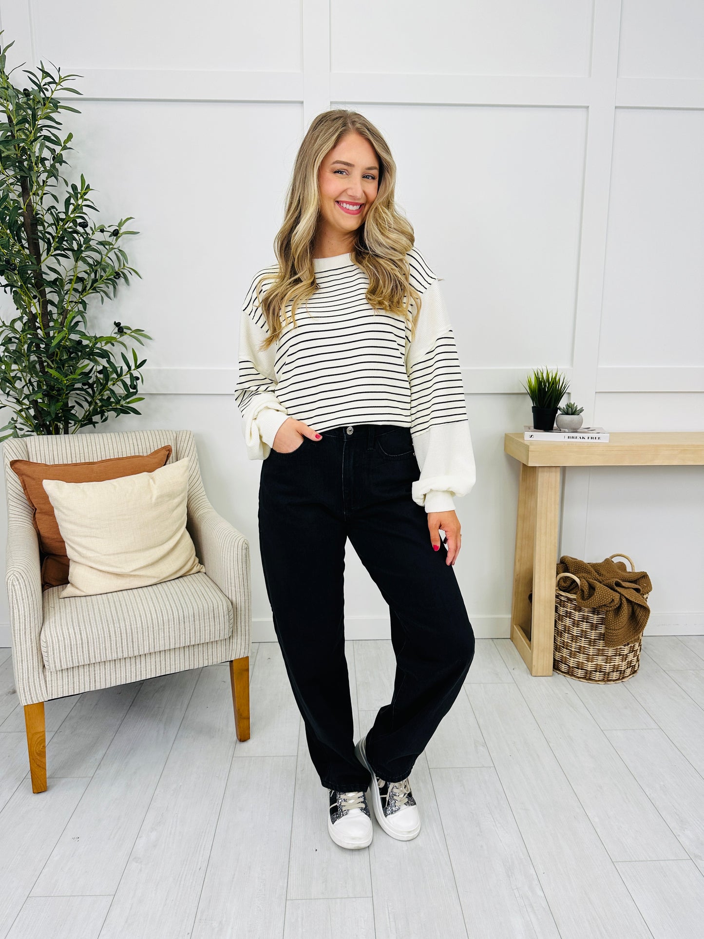 Judy Blue Bold & Barrel Rigid Magic Barrel Jeans