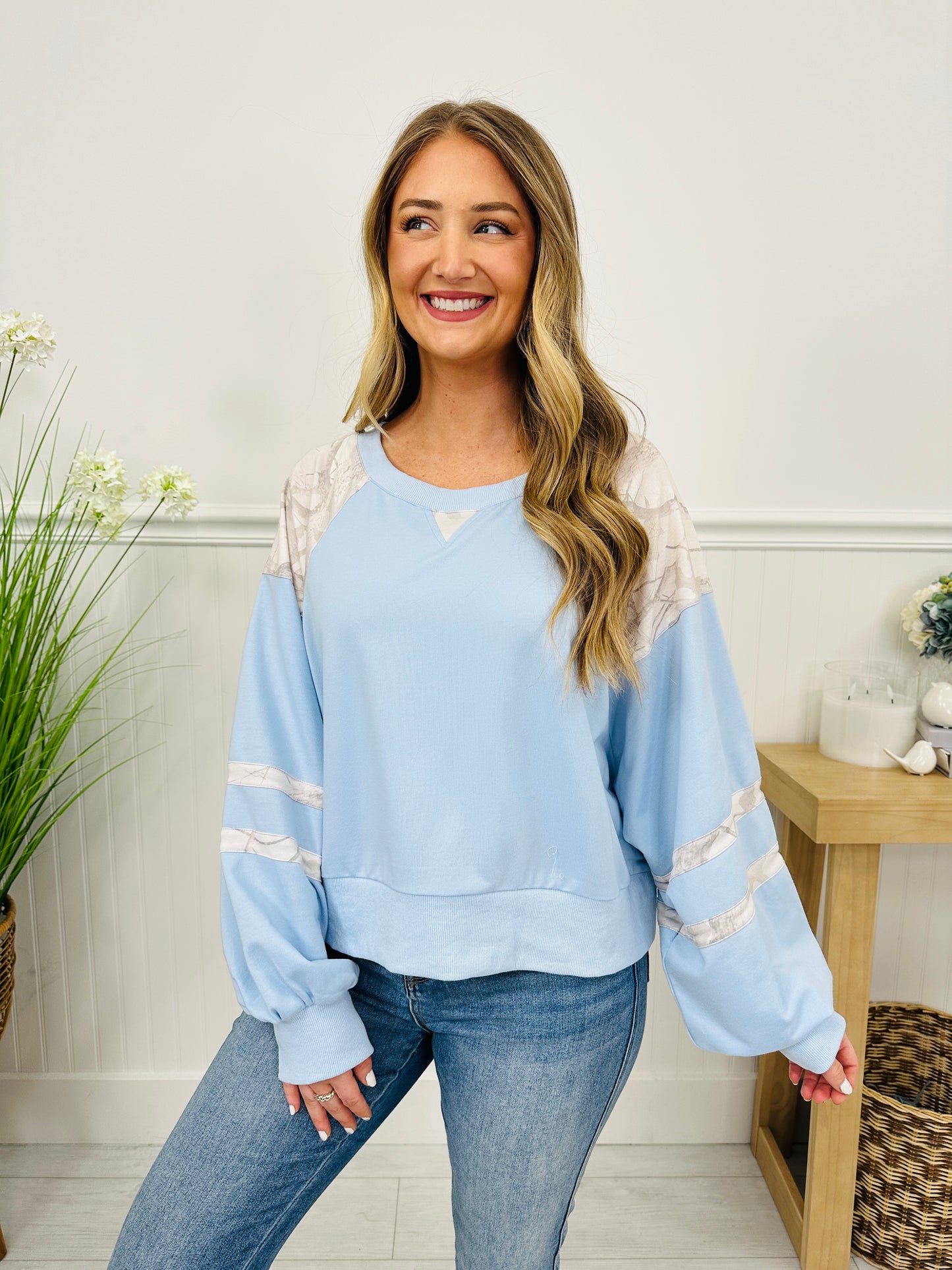 Drifted Into Daylight Top In Blue