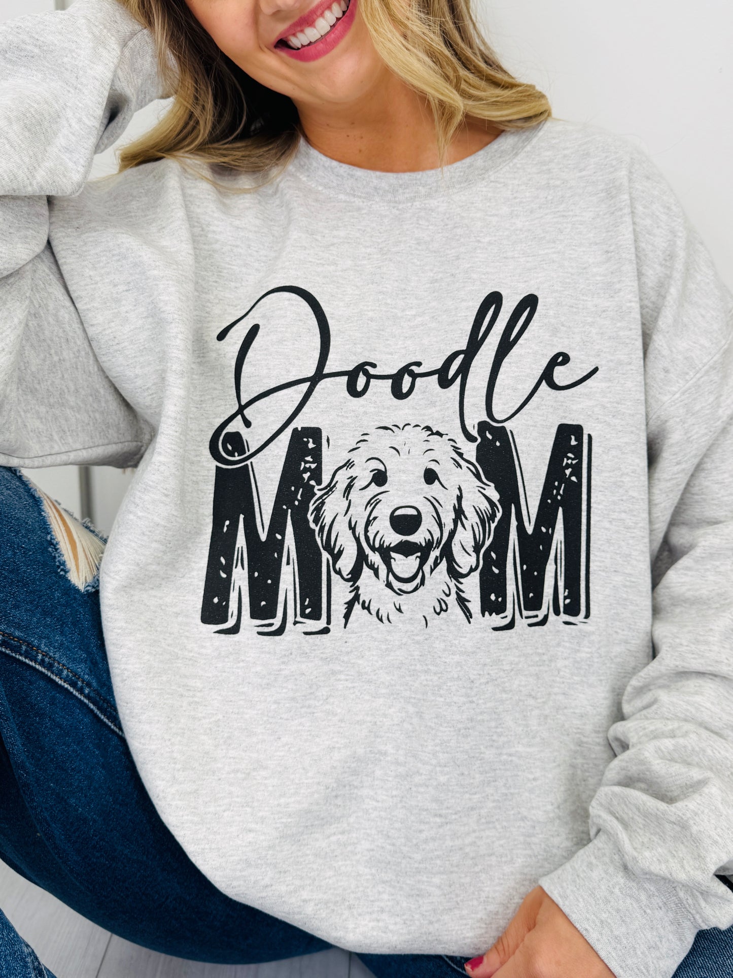 Doodle Mom Graphic Crewneck Sweatshirt