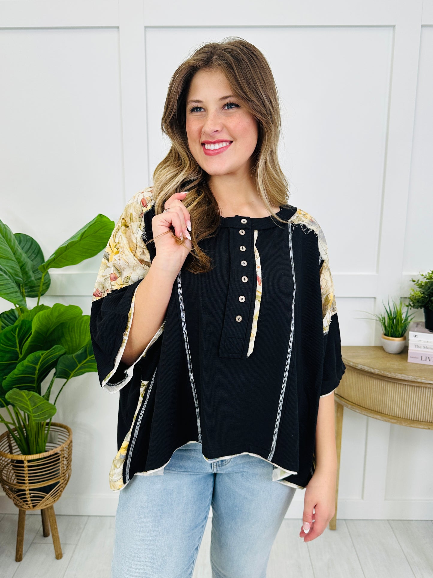 Abstract Ease Top