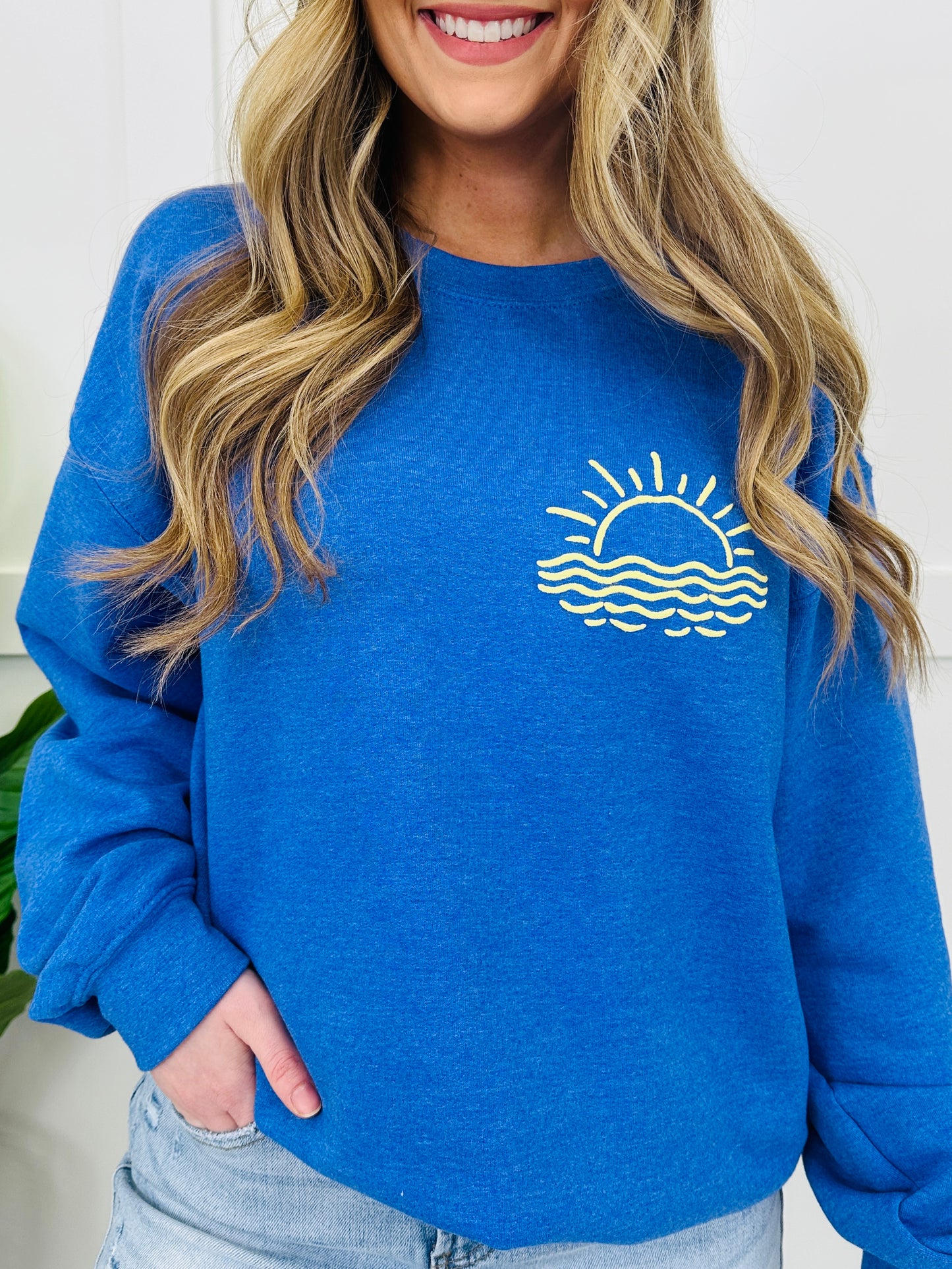 Travel Beach Repeat Graphic Crewneck Sweatshirt