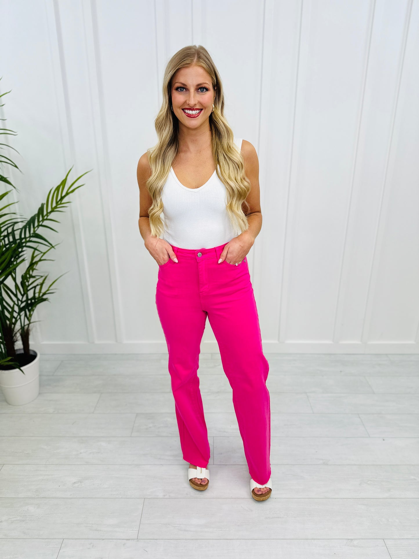 Judy Blue Passionate About Pink Straight Leg Jeans in Reg/Curvy