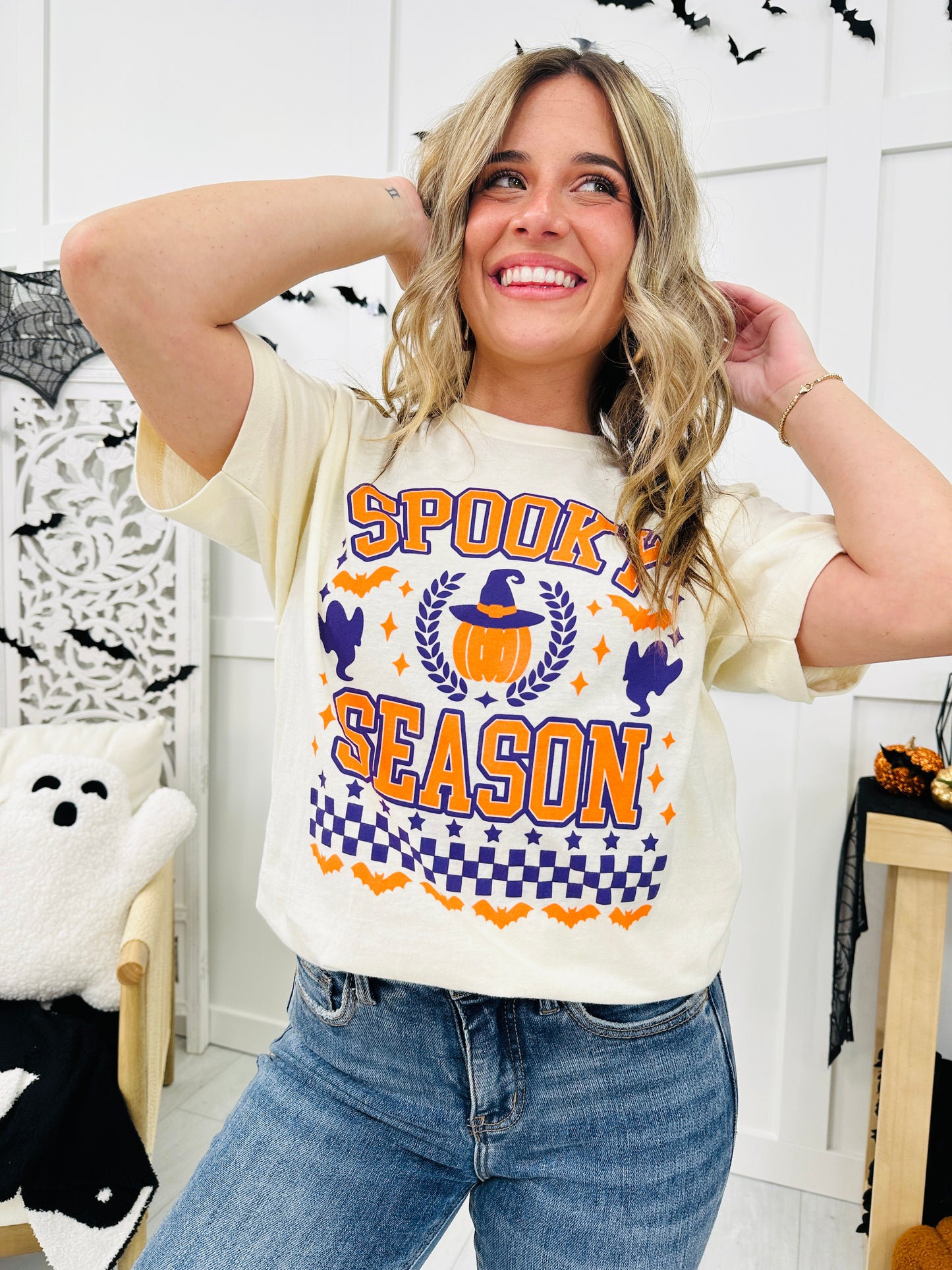 REG/CURVY Spooky Season Graphic Tee