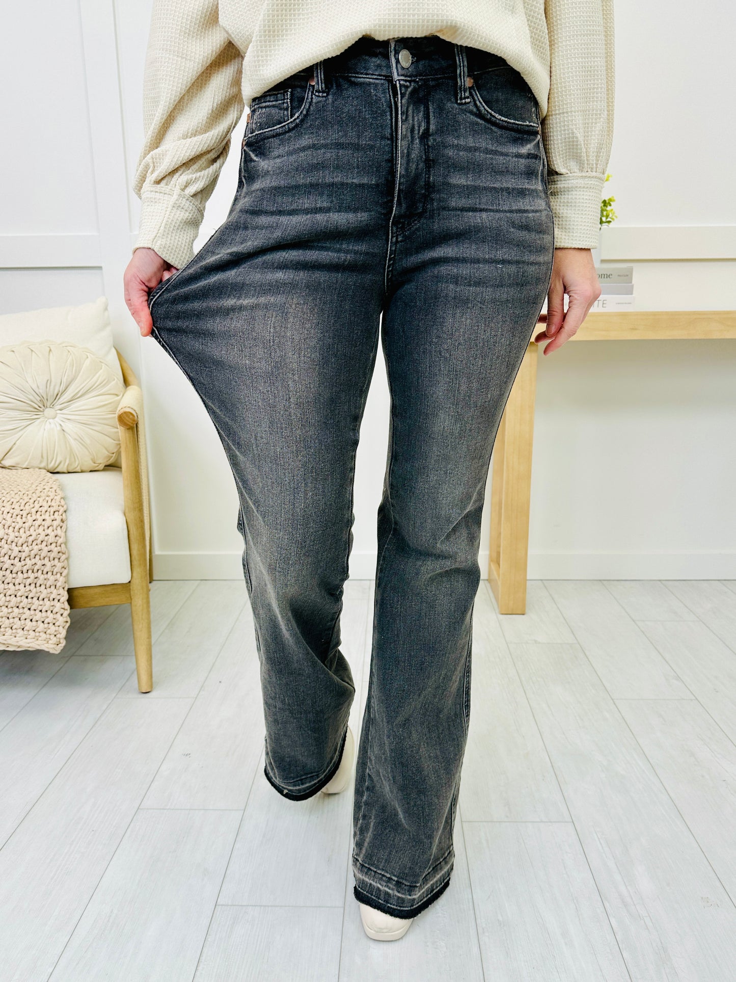 Judy Blue Midnight Moves Tummy Control Flare Jeans