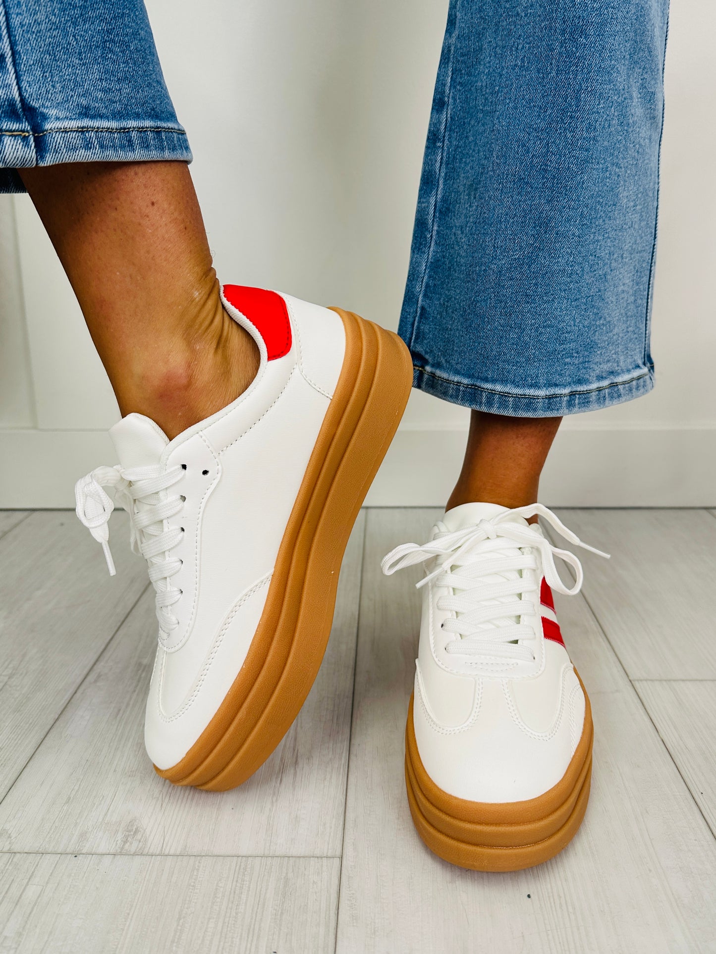 Street Sport Sneaker In White/Red