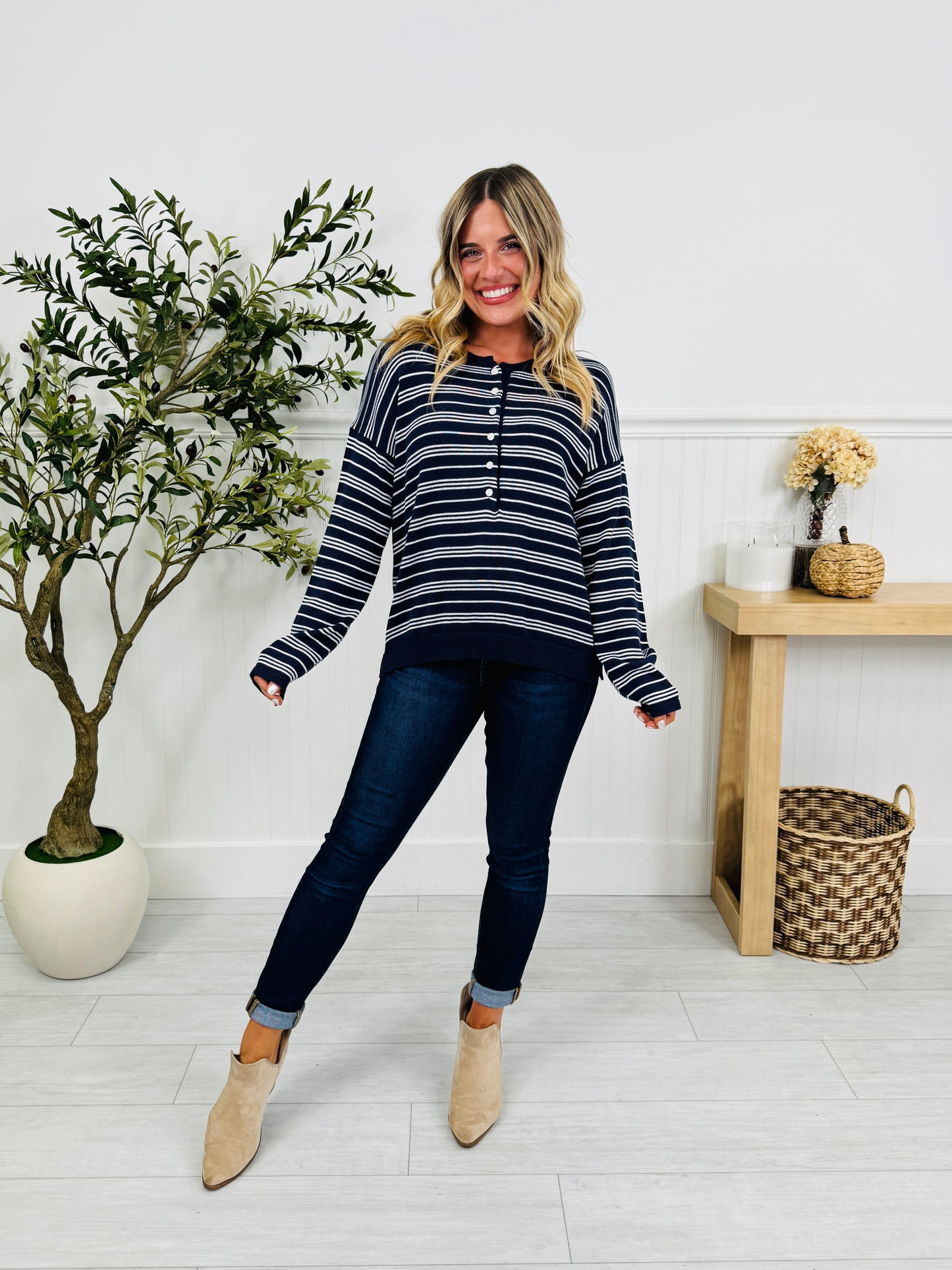 Fine Line Top In Navy