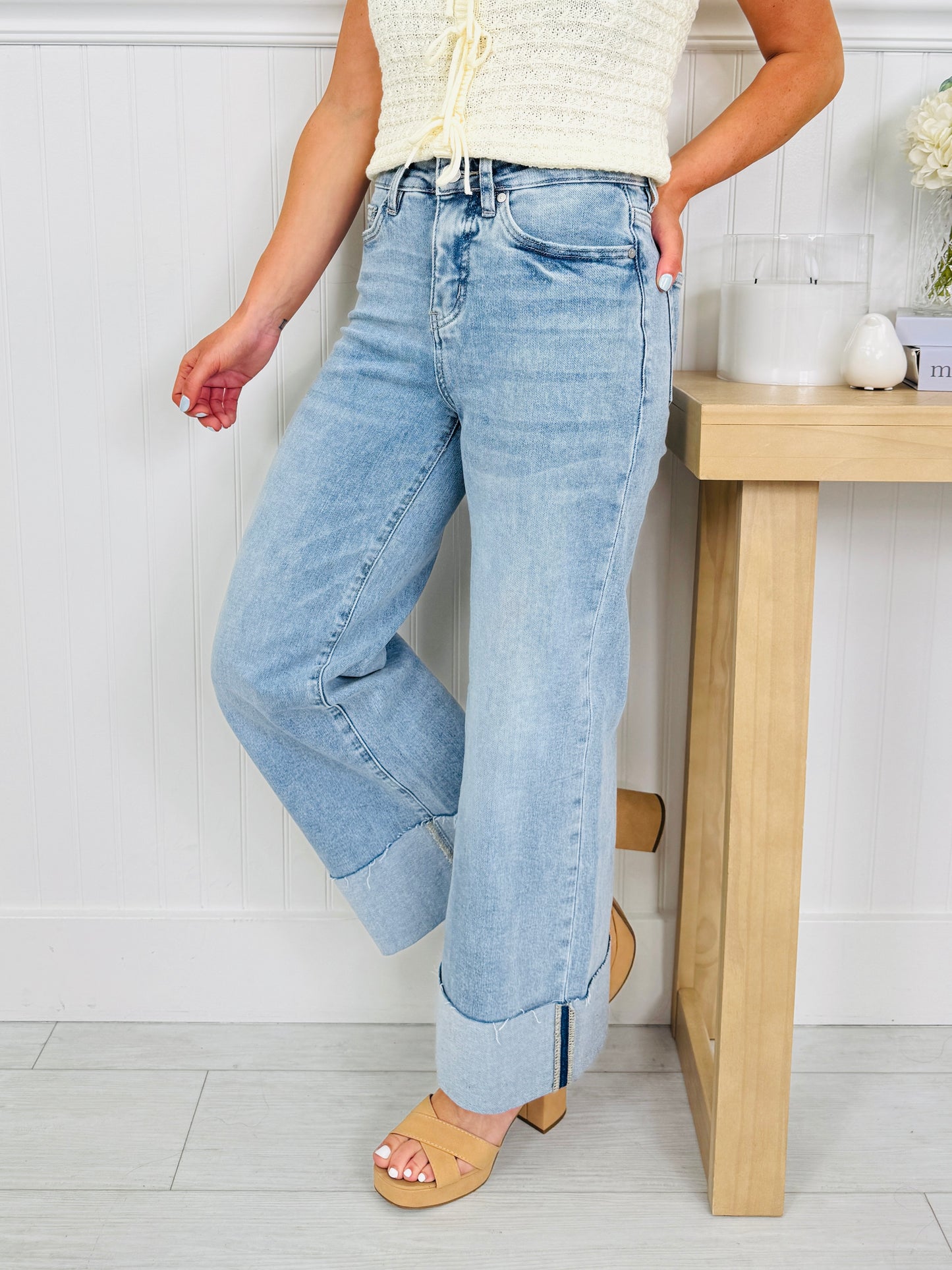 Right on Time Tummy Control Wide Leg Cropped Jeans