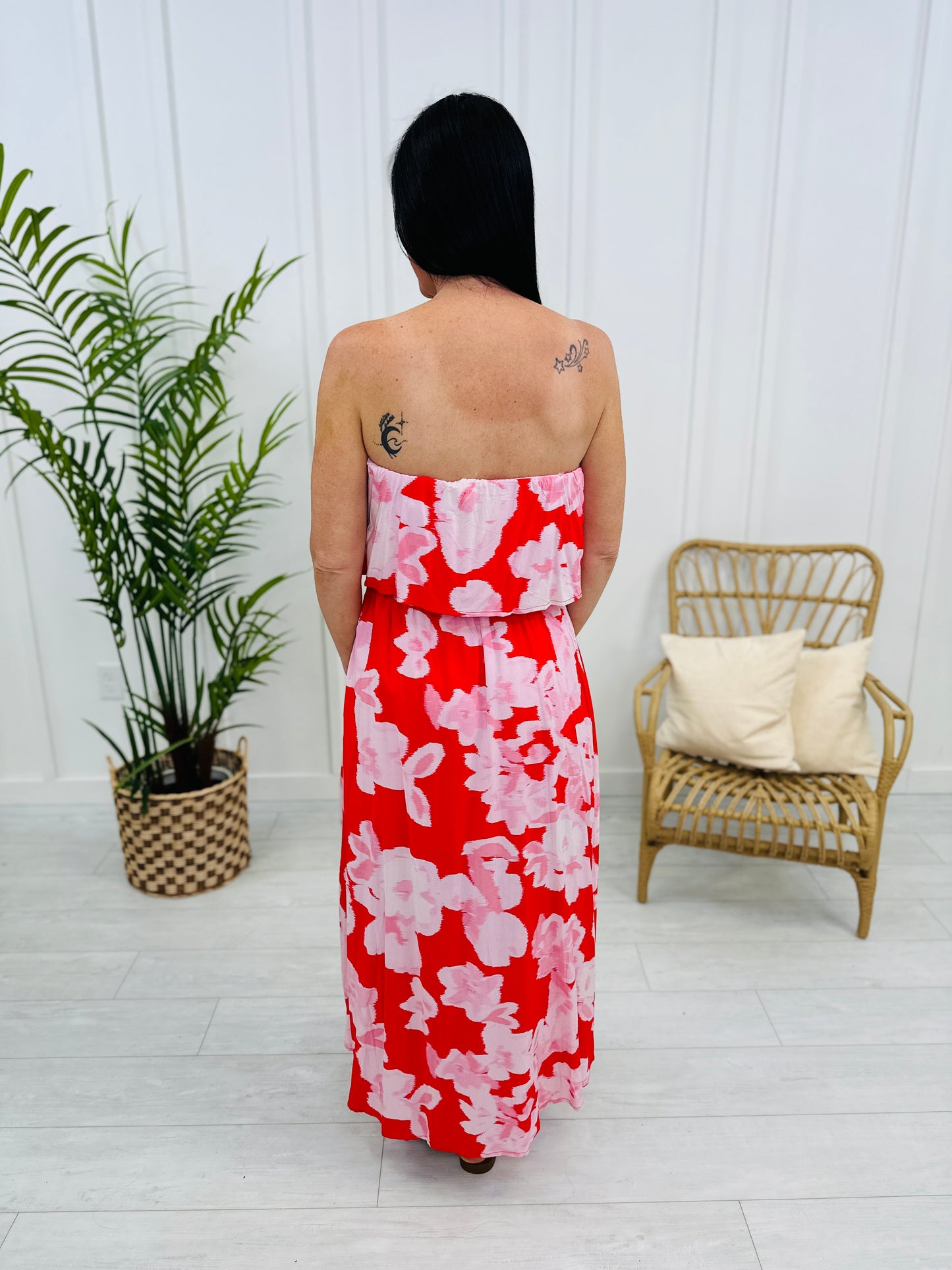 REG/CURVY Path To Paradise Dress