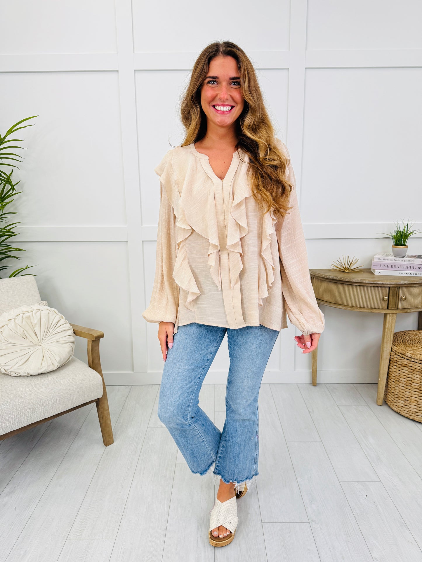 Glamorous Grace Top In Taupe
