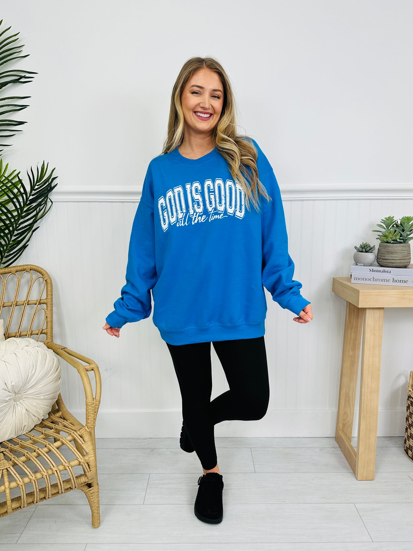 God is Good Graphic Crewneck Sweatshirt in Two Colors