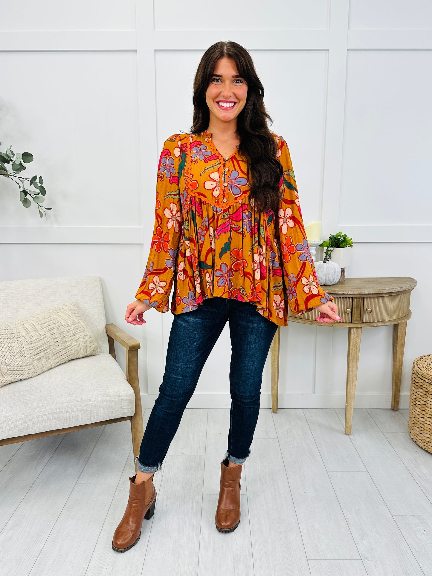 Retro Bloom Top In Camel