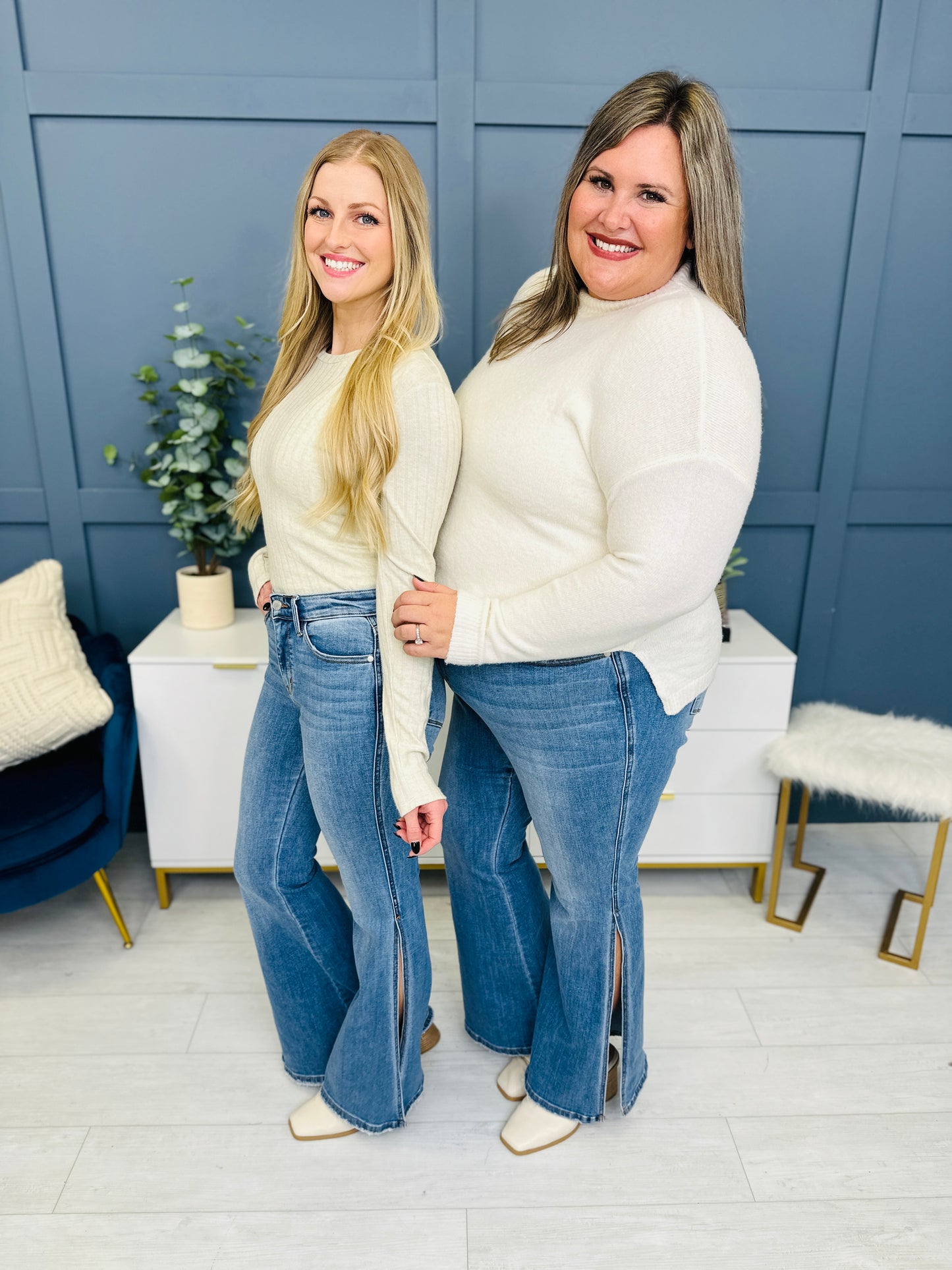 Judy Blue REG/CURVY Gotta Split Slit Flare Jeans