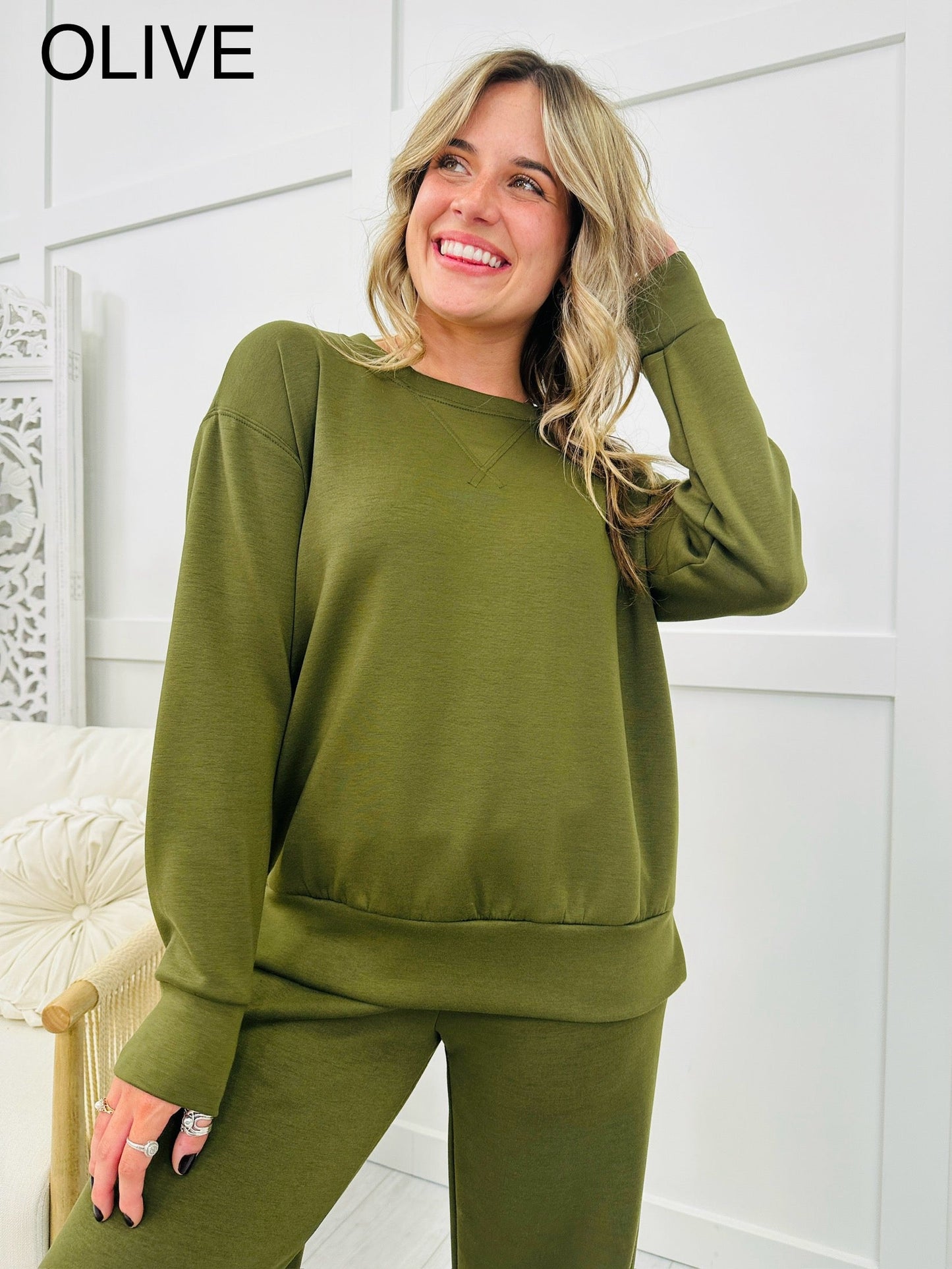 REG/CURVY On The Go Crewneck Pullover--Multiple Colors