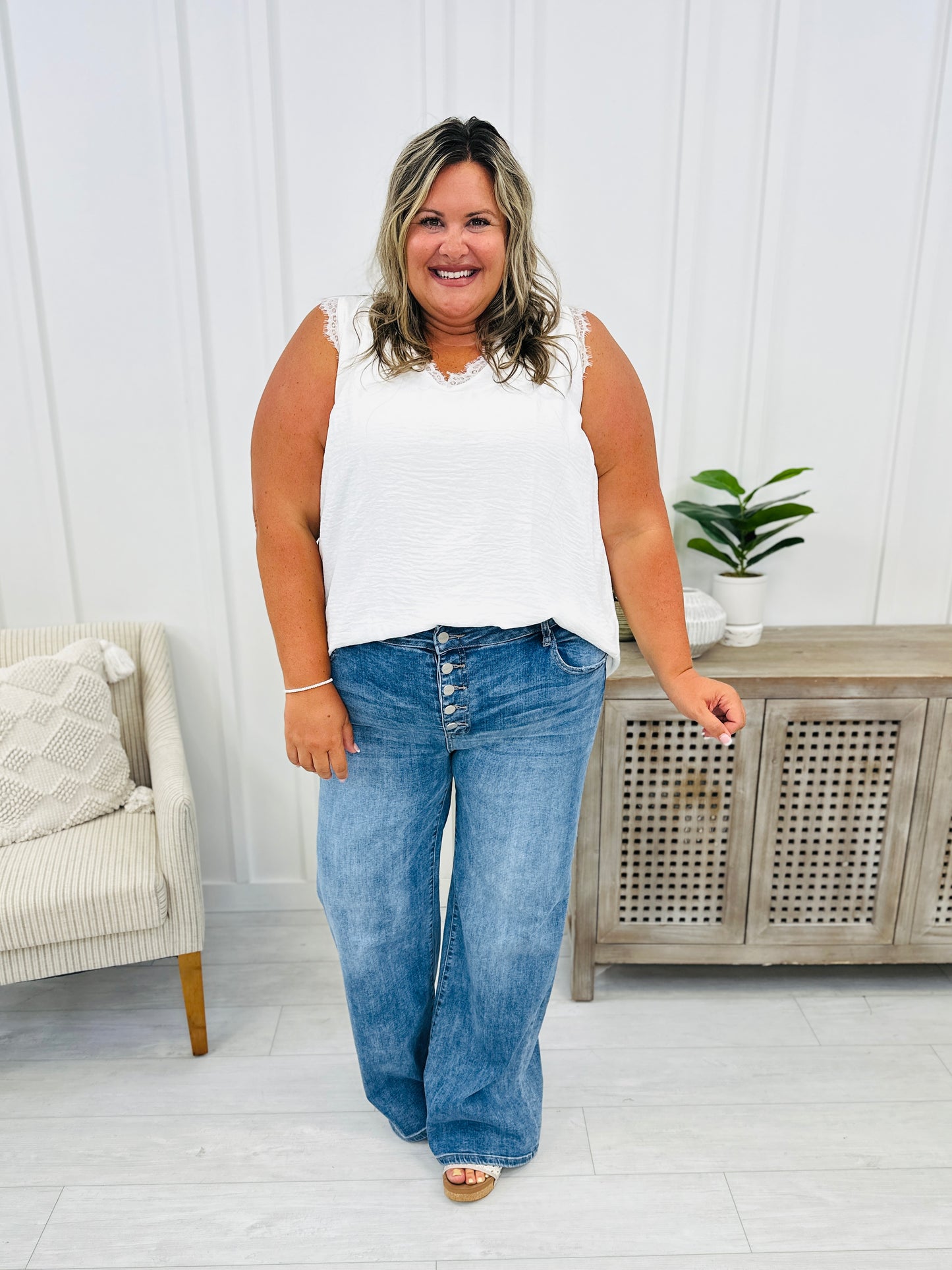 Risen Pushing My Buttons Wide Leg Jeans in Reg/Curvy