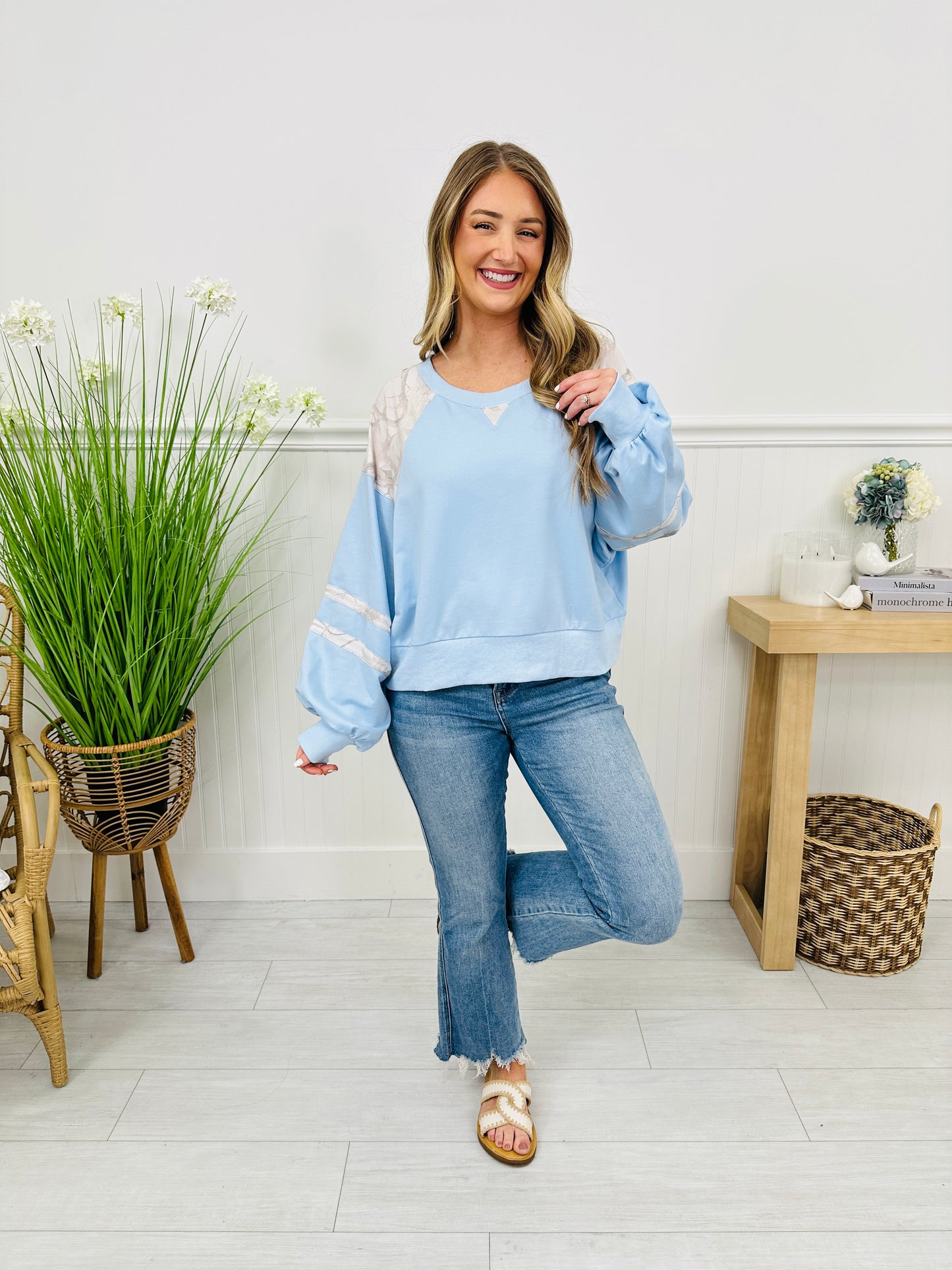 Drifted Into Daylight Top In Blue