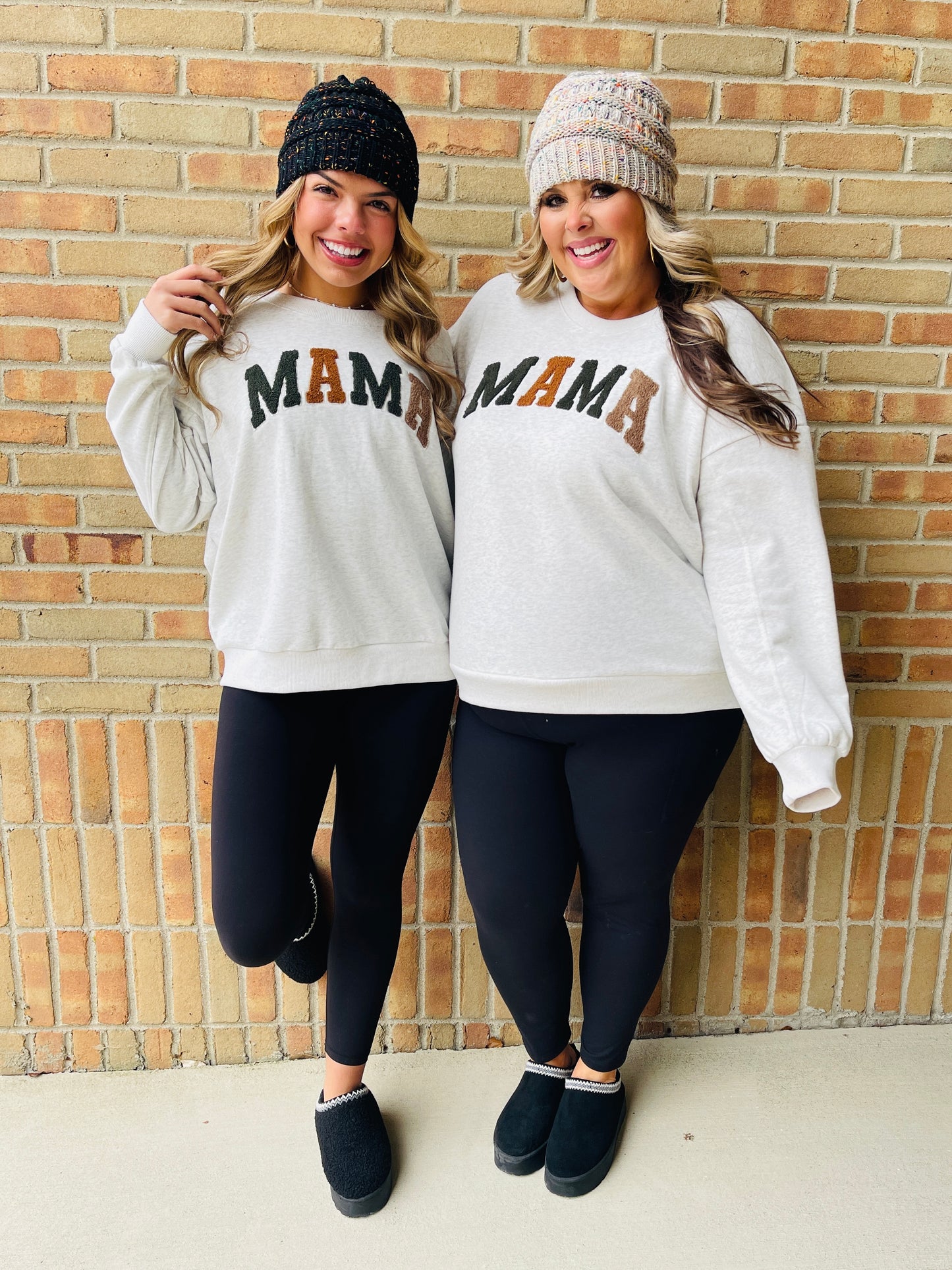 REG/CURVY MOCO Exclusive Mama Crewneck