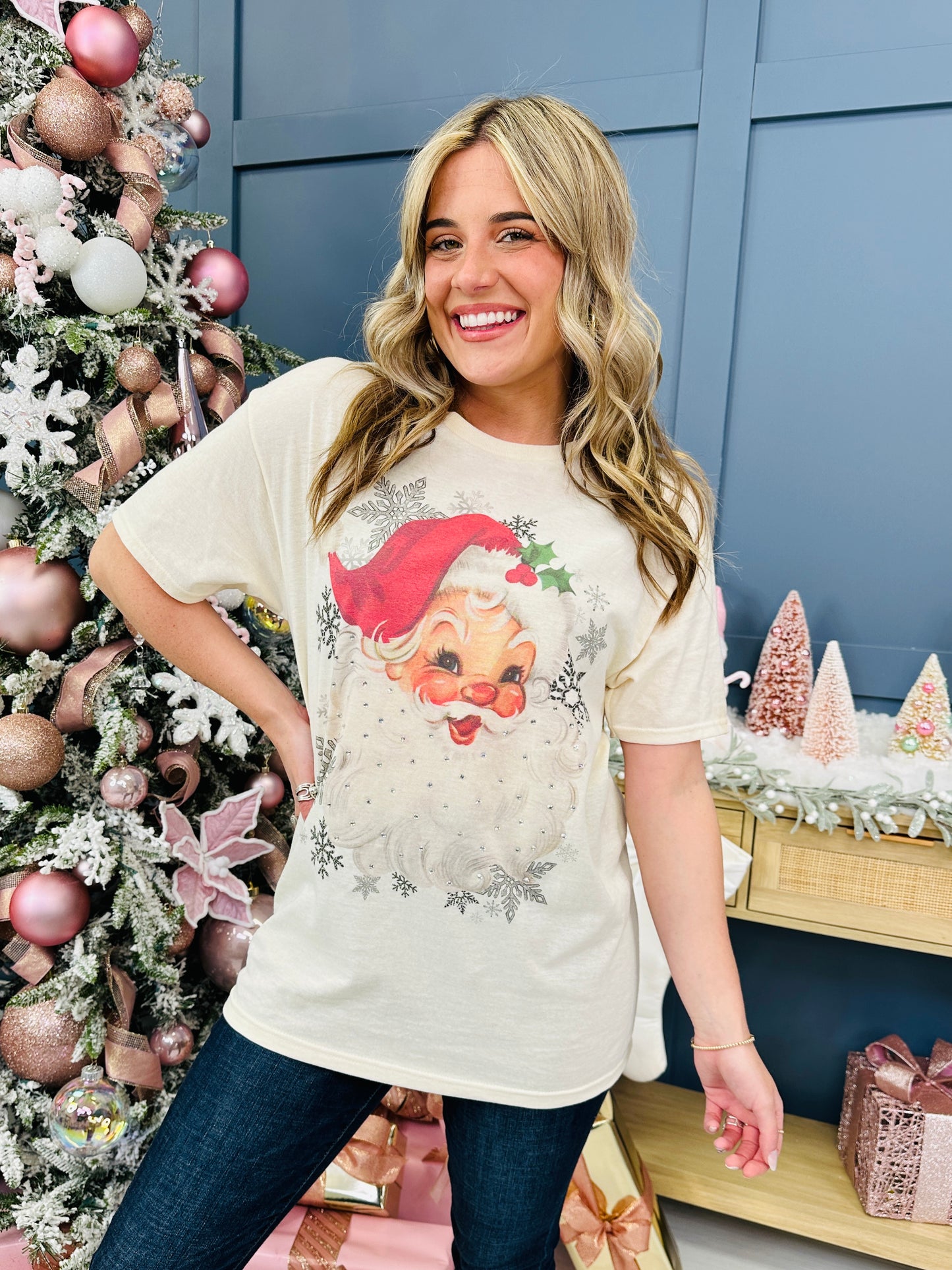 REG/CURVY Vintage Santa Vibes Graphic T-Shirt