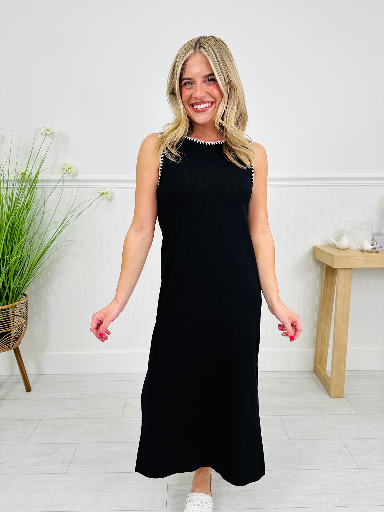 Better Than Basic Midi Dress in Black – MOCO Boutique