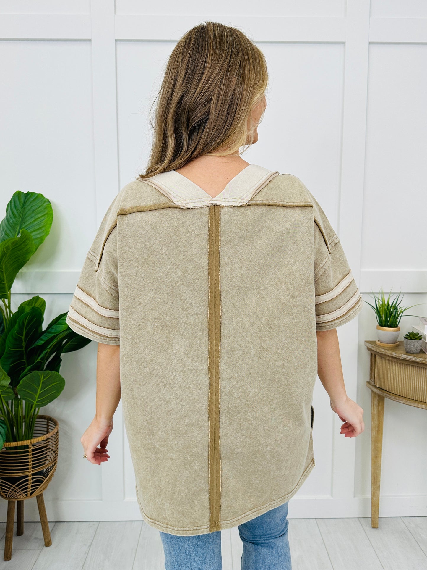 Victorious Comfort Top In Washed Taupe