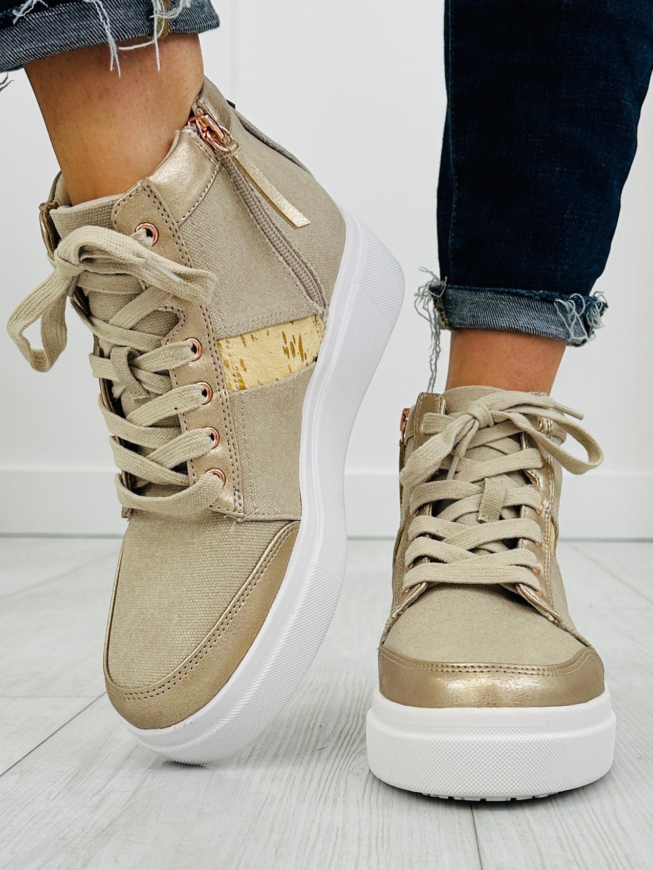 City Bound Sneakers In Bone