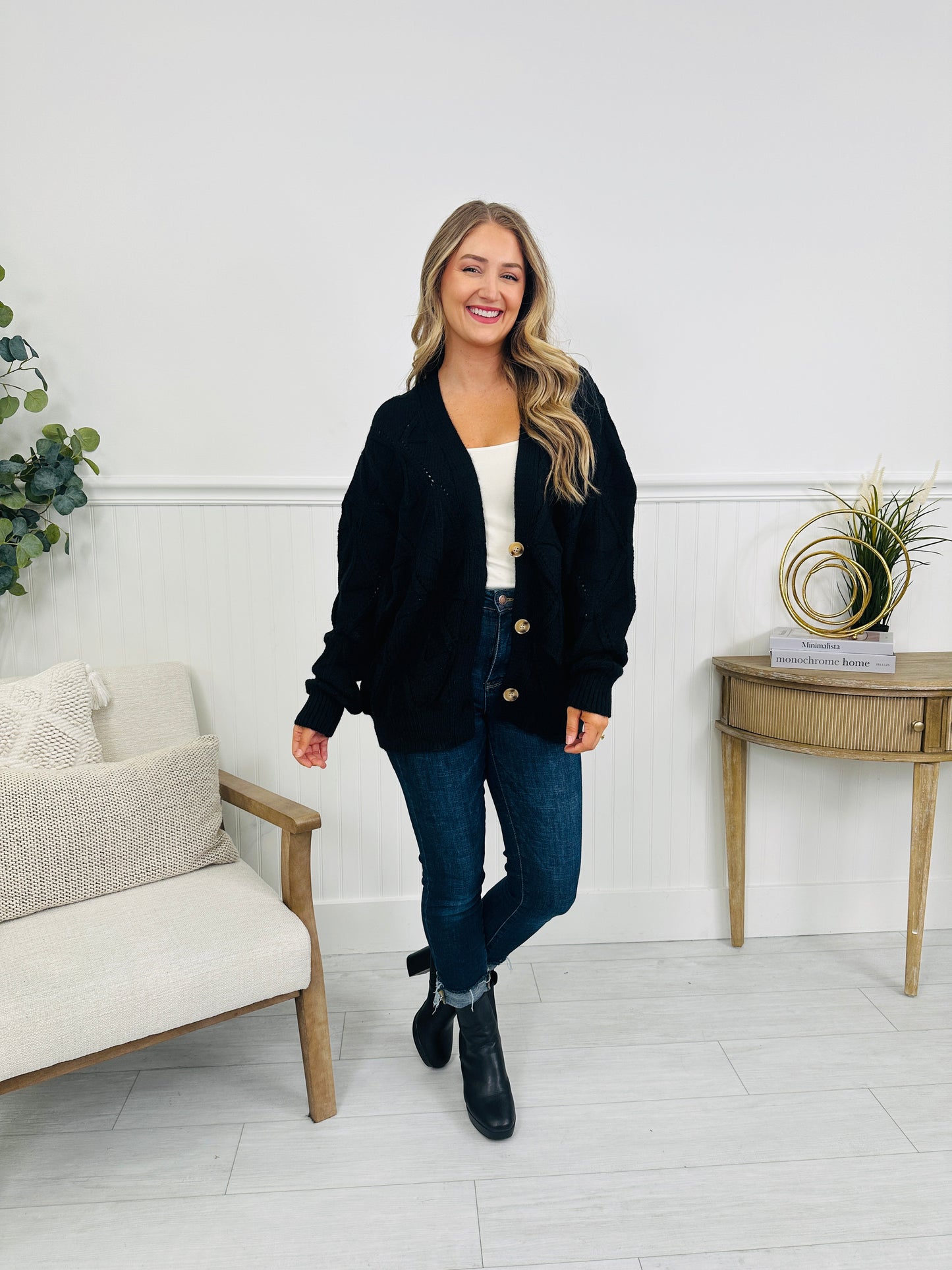 Hold Me Like This Cardigan Black