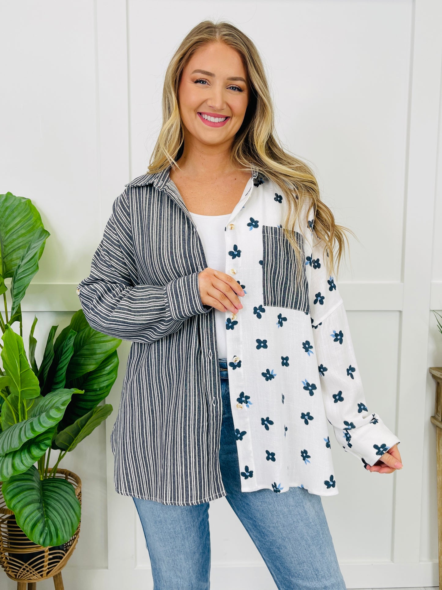 Two Sided Story Top In Navy