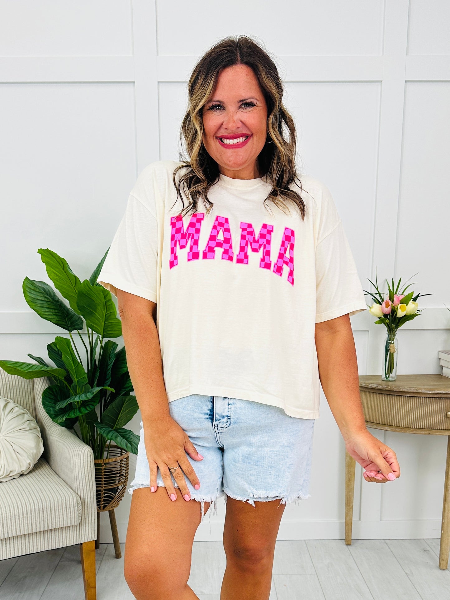 Checkered Print MAMA Boxy Graphic Tee